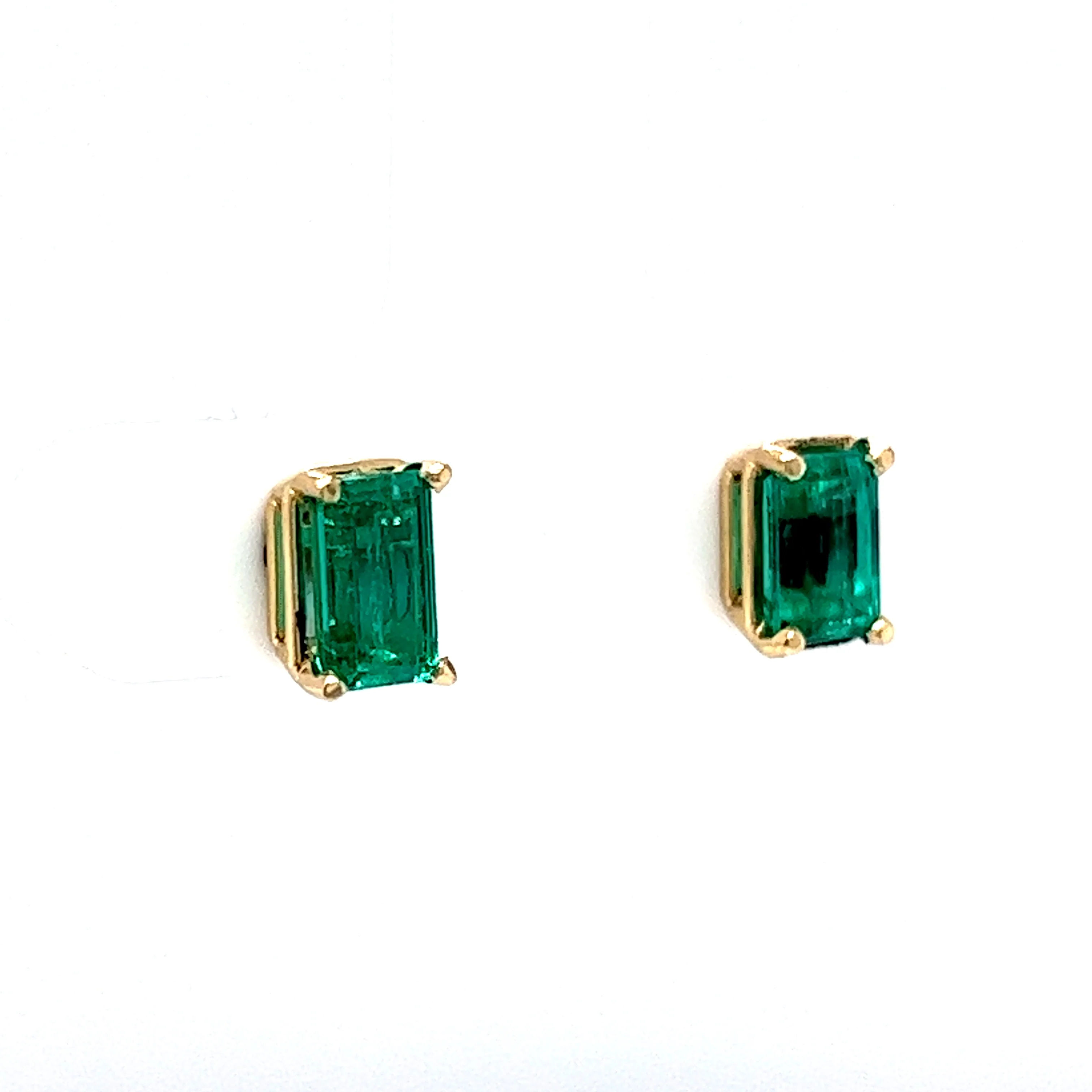 Classic Emerald Stud Earrings in 14k Yellow Gold - Image 3