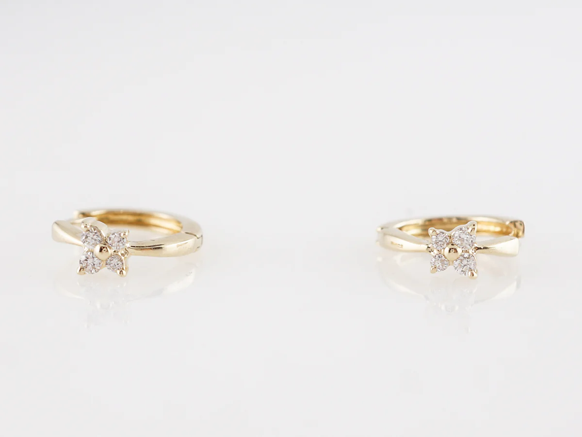 Cluster Earrings w/ Round Brilliant Diamonds in Yellow Gold