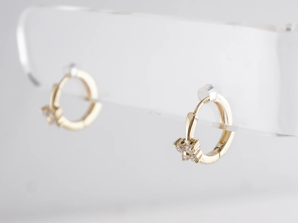 Cluster Earrings w/ Round Brilliant Diamonds in Yellow Gold - Image 3