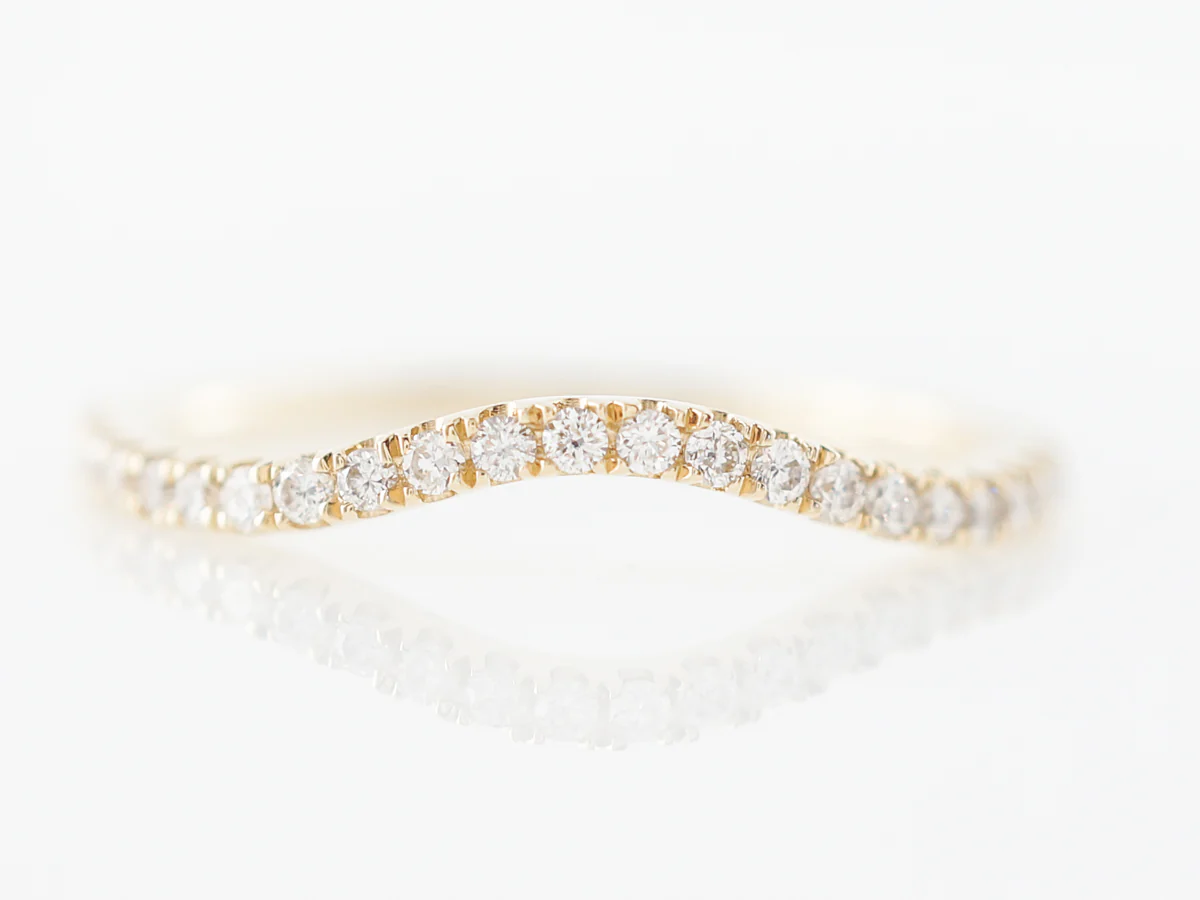 Contour Wedding Band w/ Diamonds in Yellow Gold
