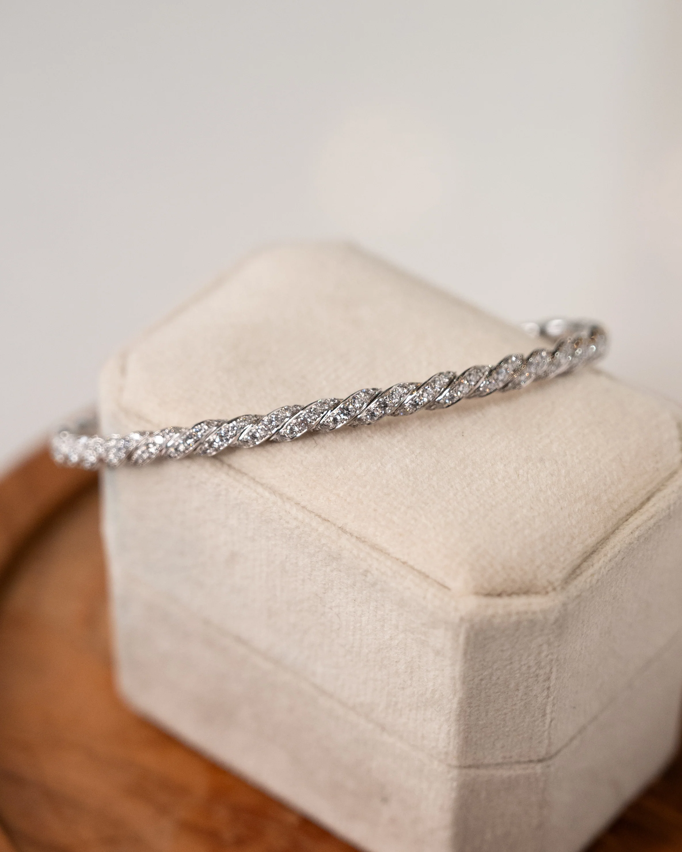 David Yurman Sculpted Cable Flex Bracelet 18k - Image 5