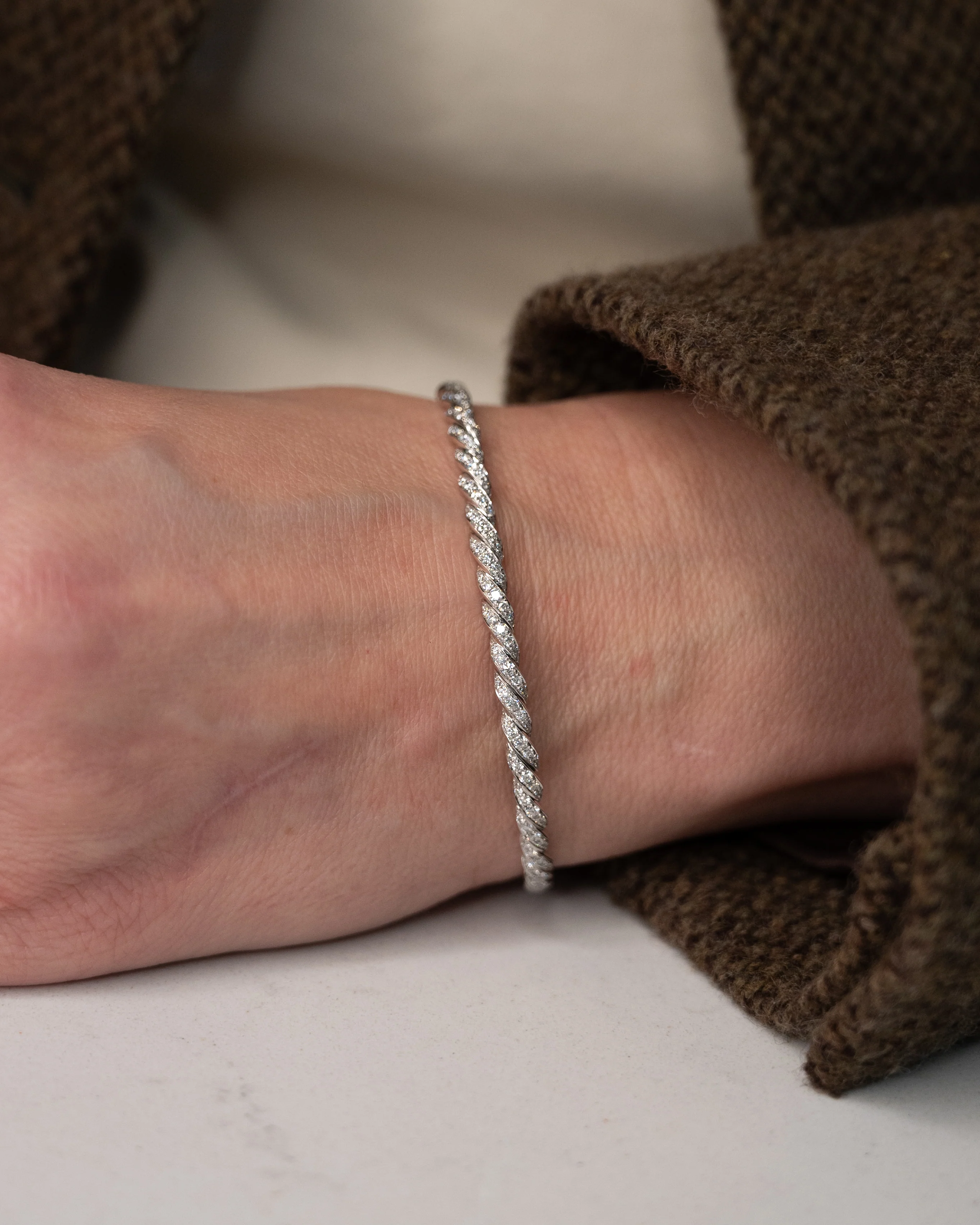 David Yurman Sculpted Cable Flex Bracelet 18k - Image 6