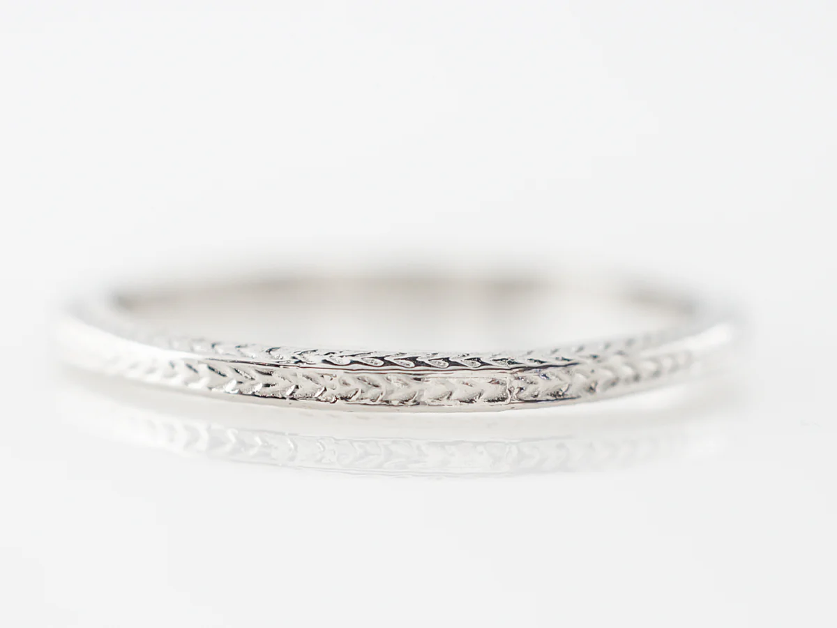 Deco Style Chevron Wedding Band in Platinum