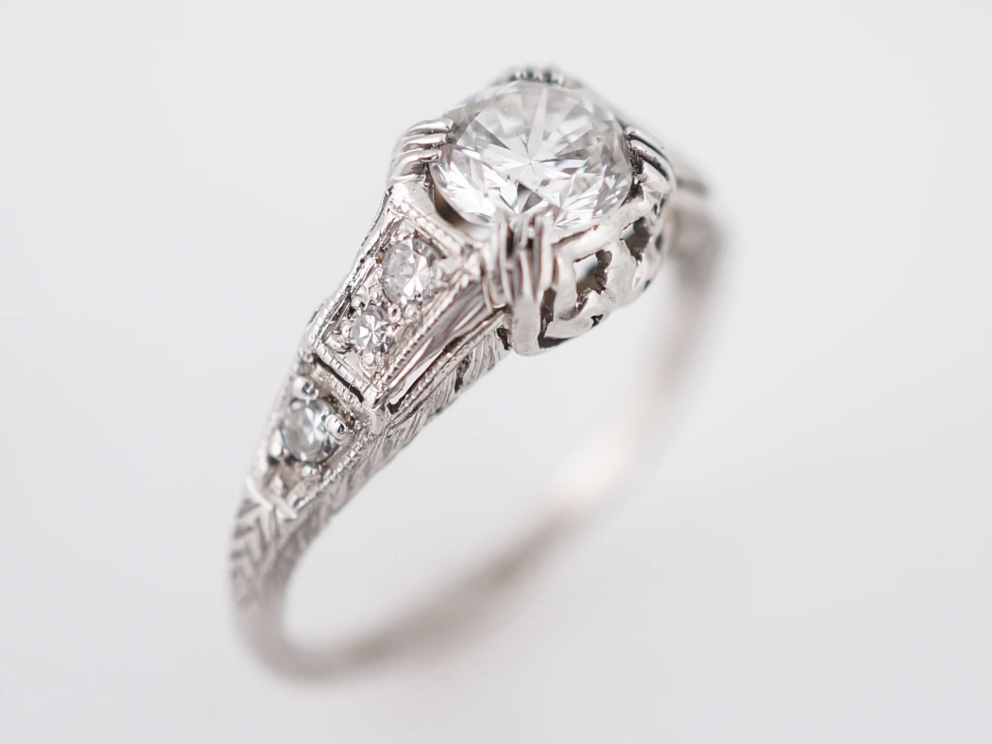 Detailed Art Deco Brilliant Cut Diamond Engagement Ring - Image 4