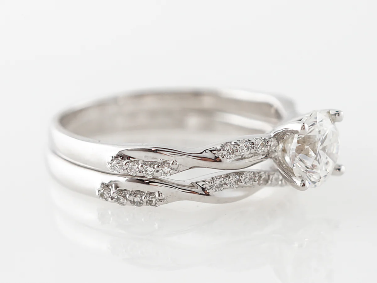 Diamond Solitaire Engagement Ring & Wedding Band Set - Image 2