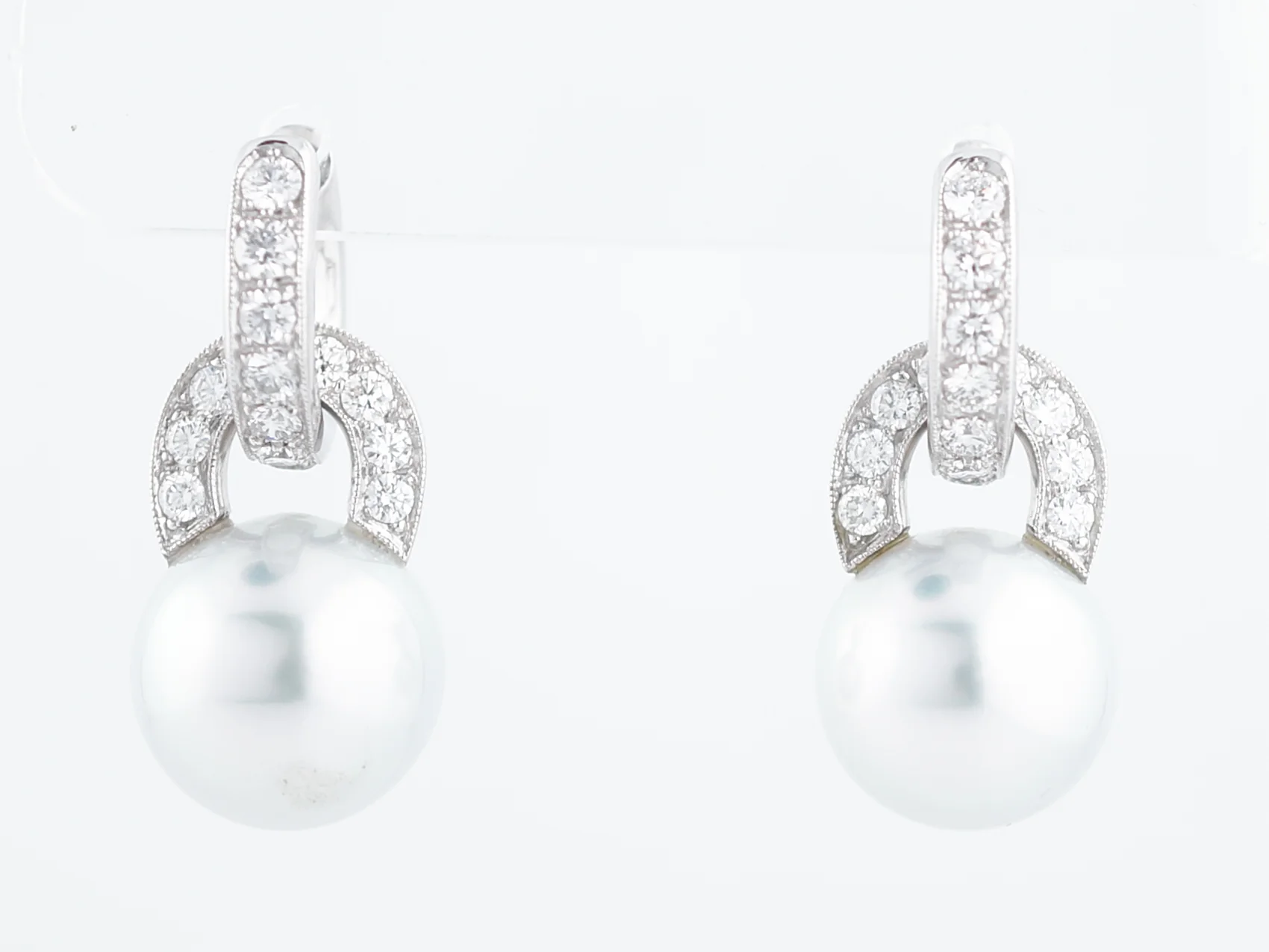 **RTV 1/10/19**Earrings Modern Pearl & 1.60 Round Brilliant Cut Diamonds in Platinum