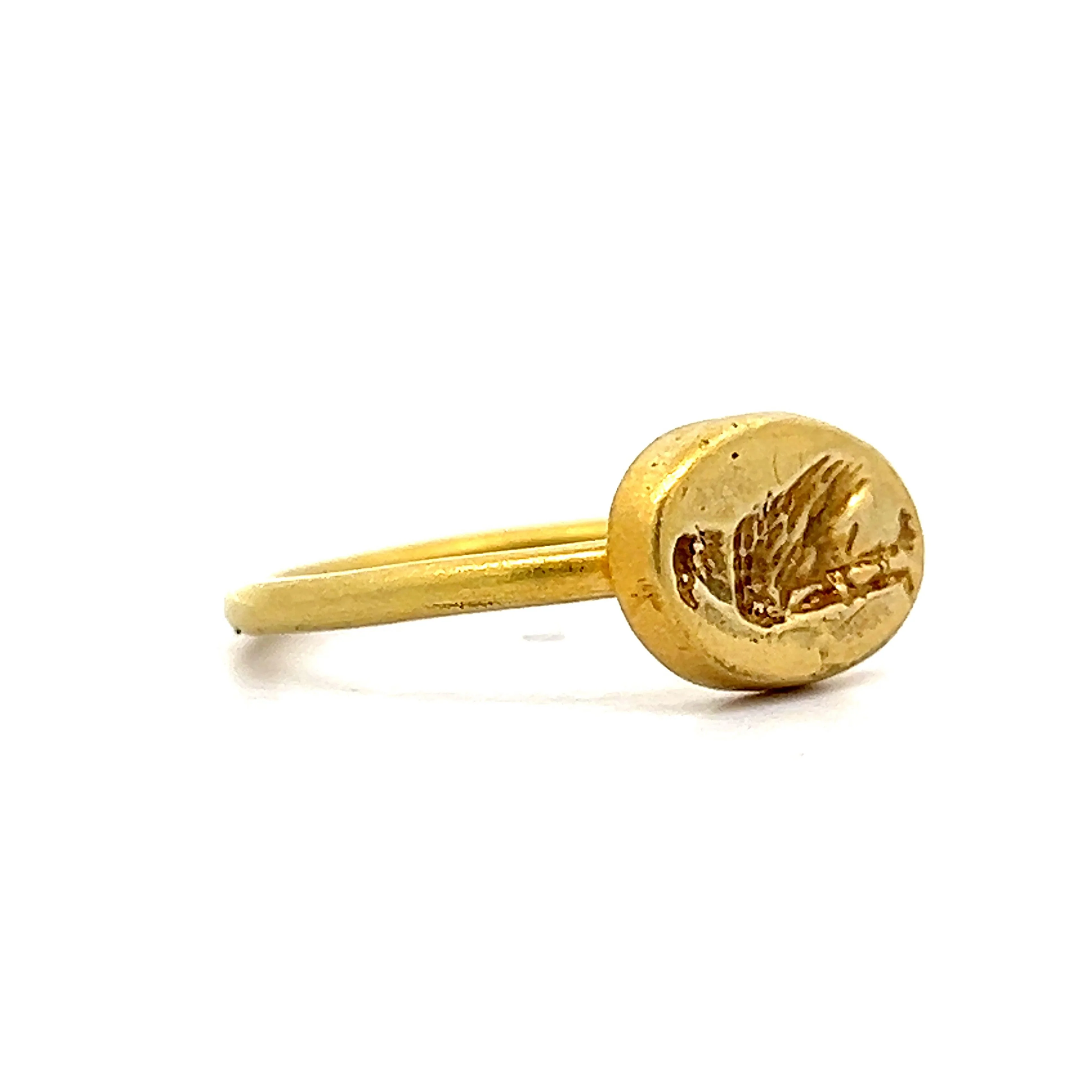Egyptian Vulture Signet Ring in 18k Yellow Gold - Image 3