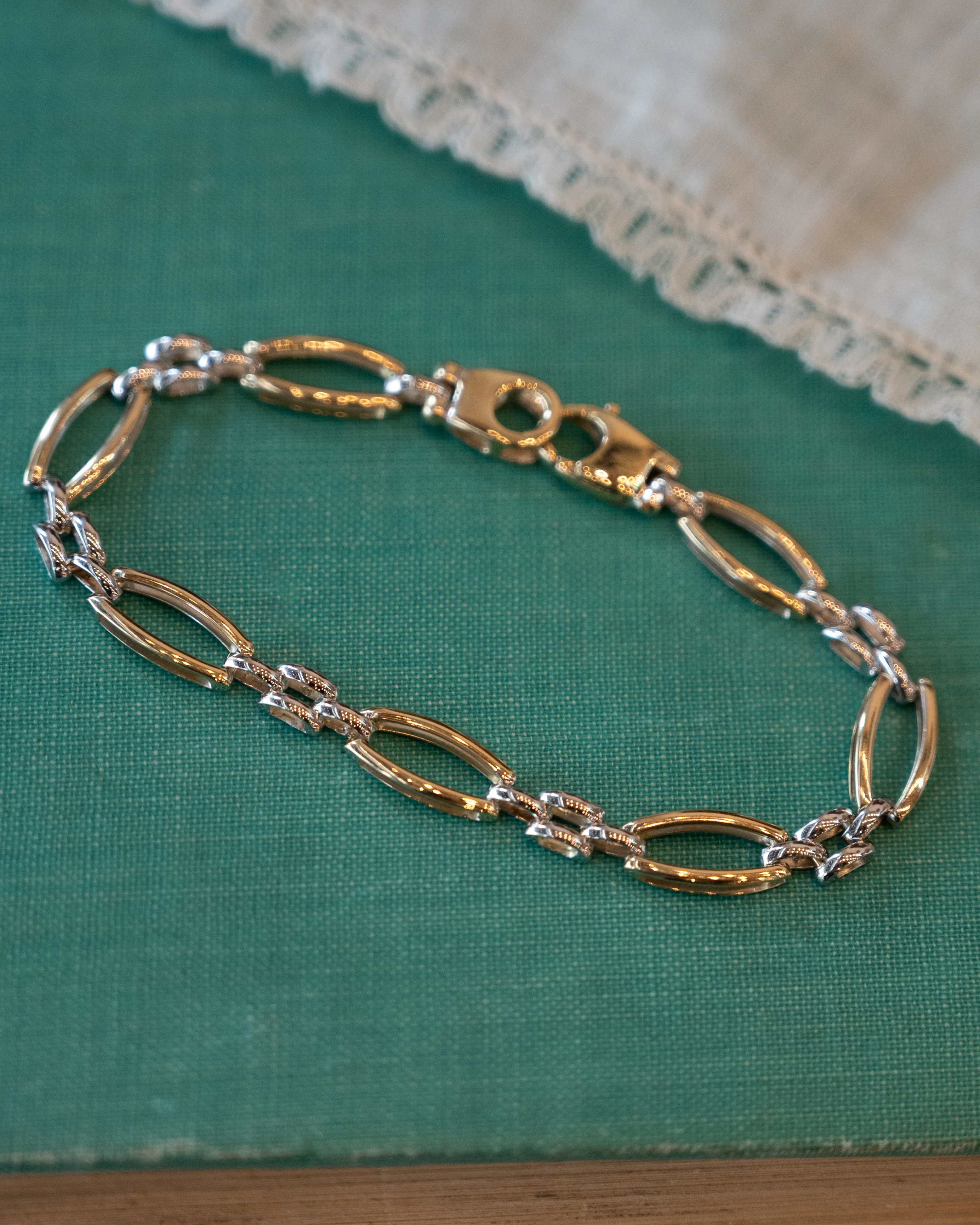 Elongated Oval Link Chain Bracelet 14k Two-Tone Gold - Image 5