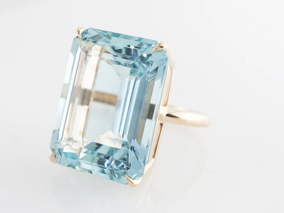 Emerald Cut Aquamarine Cocktail Ring in 18k Yellow Gold - Image 2