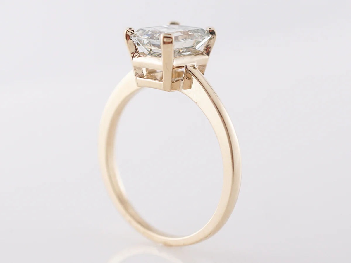 Emerald Cut Diamond Engagement Ring in Yellow Gold - Image 4