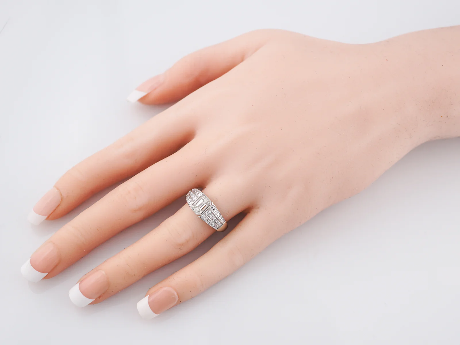 Engagement Ring Modern 1.00 Emerald Cut Diamond in Platinum - Image 8