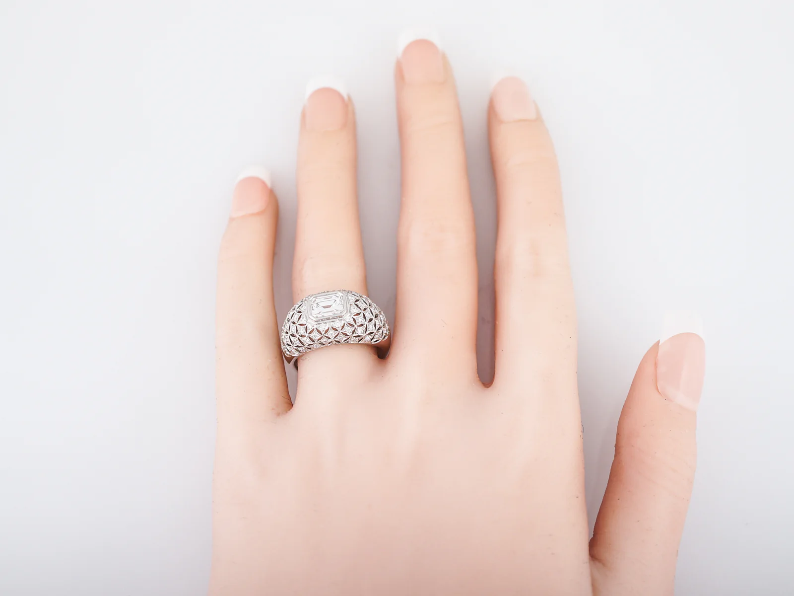 Engagement Ring Modern 1.00 Emerald Cut Diamond in Platinum - Image 6