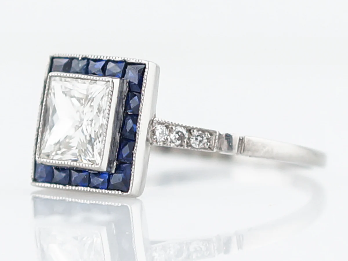 Engagement Ring Modern 1.02 Princess Cut Diamond in Platinum - Image 2