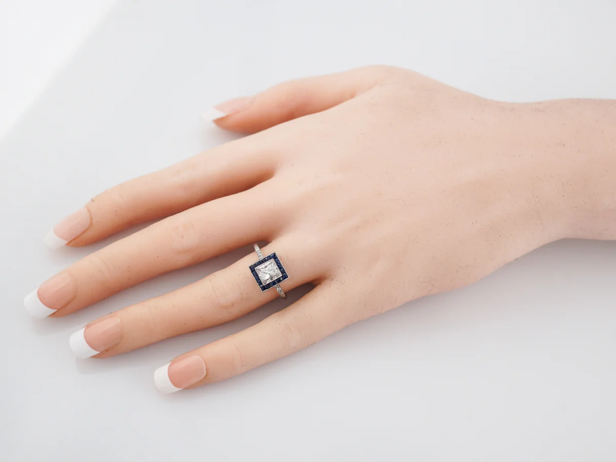 Engagement Ring Modern 1.02 Princess Cut Diamond in Platinum - Image 7