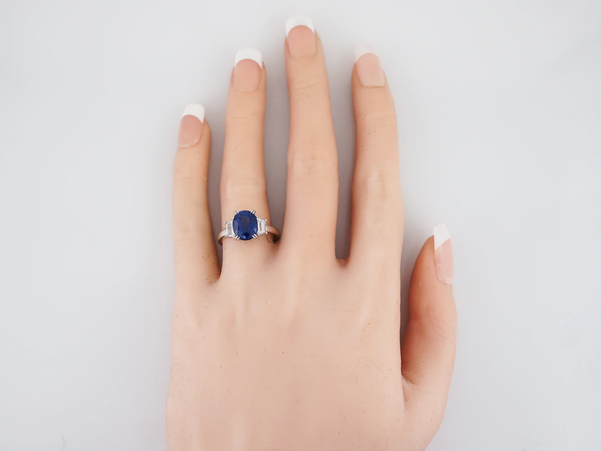 Engagement Ring Modern 3.43 Oval Cut Sapphire in Platinum - Image 6