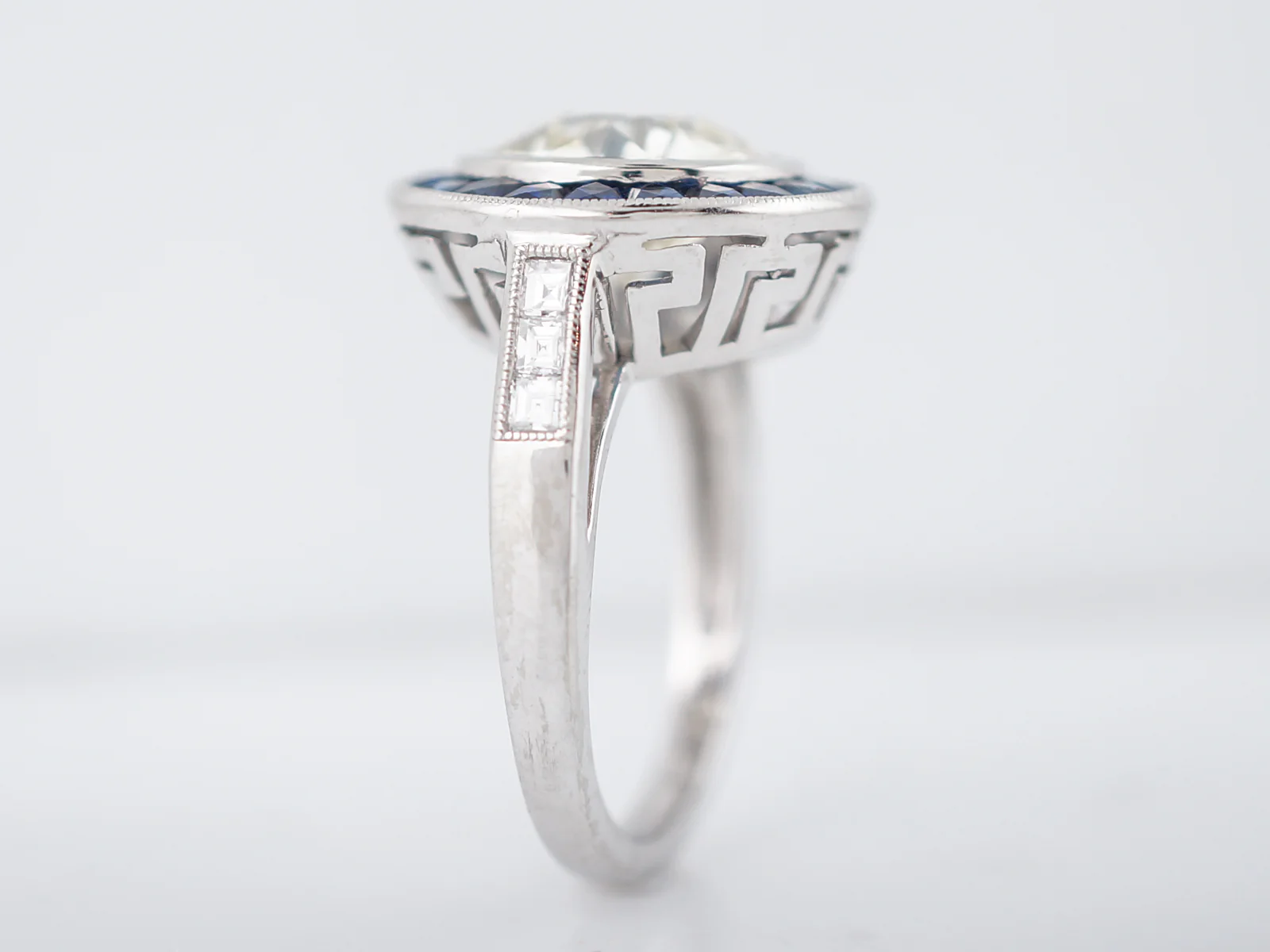 Engagement Ring Modern 3.54 Old European Cut Diamond in Platinum - Image 5