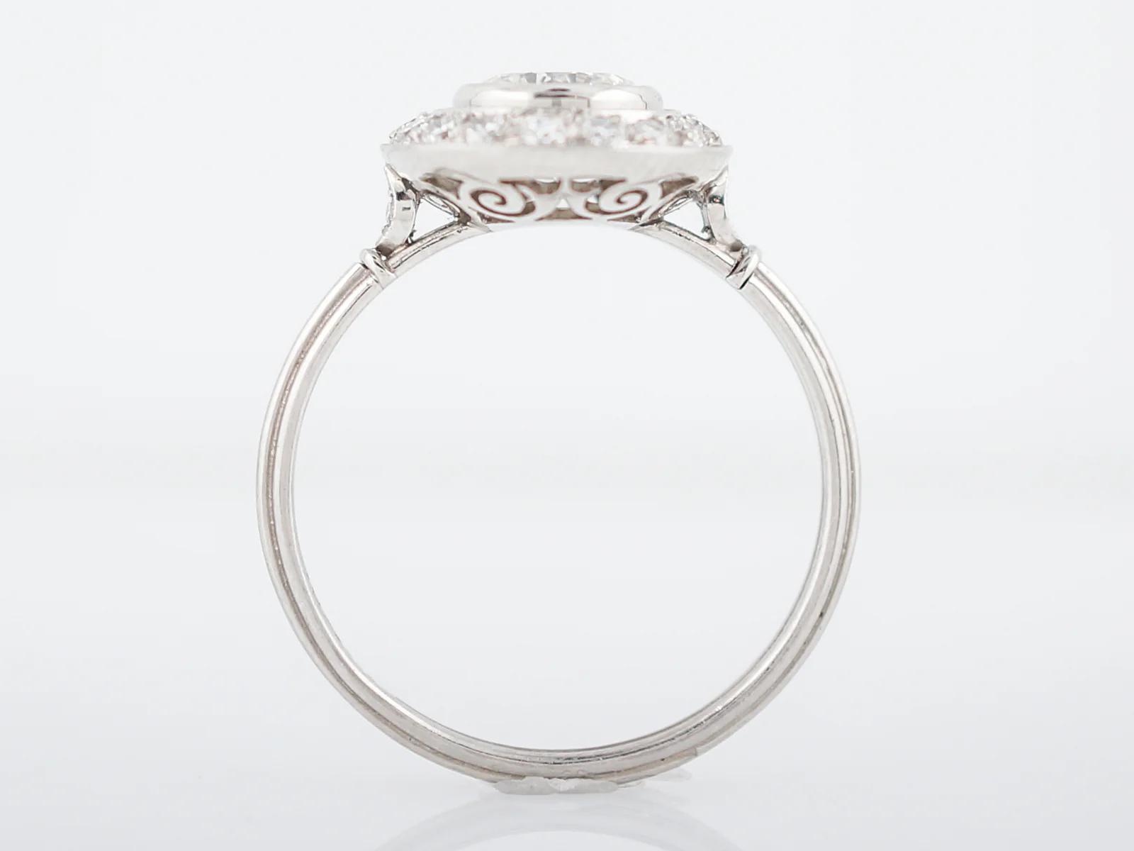 Engagement Ring Modern .82 Round Brilliant Cut Diamond in Platinum - Image 6
