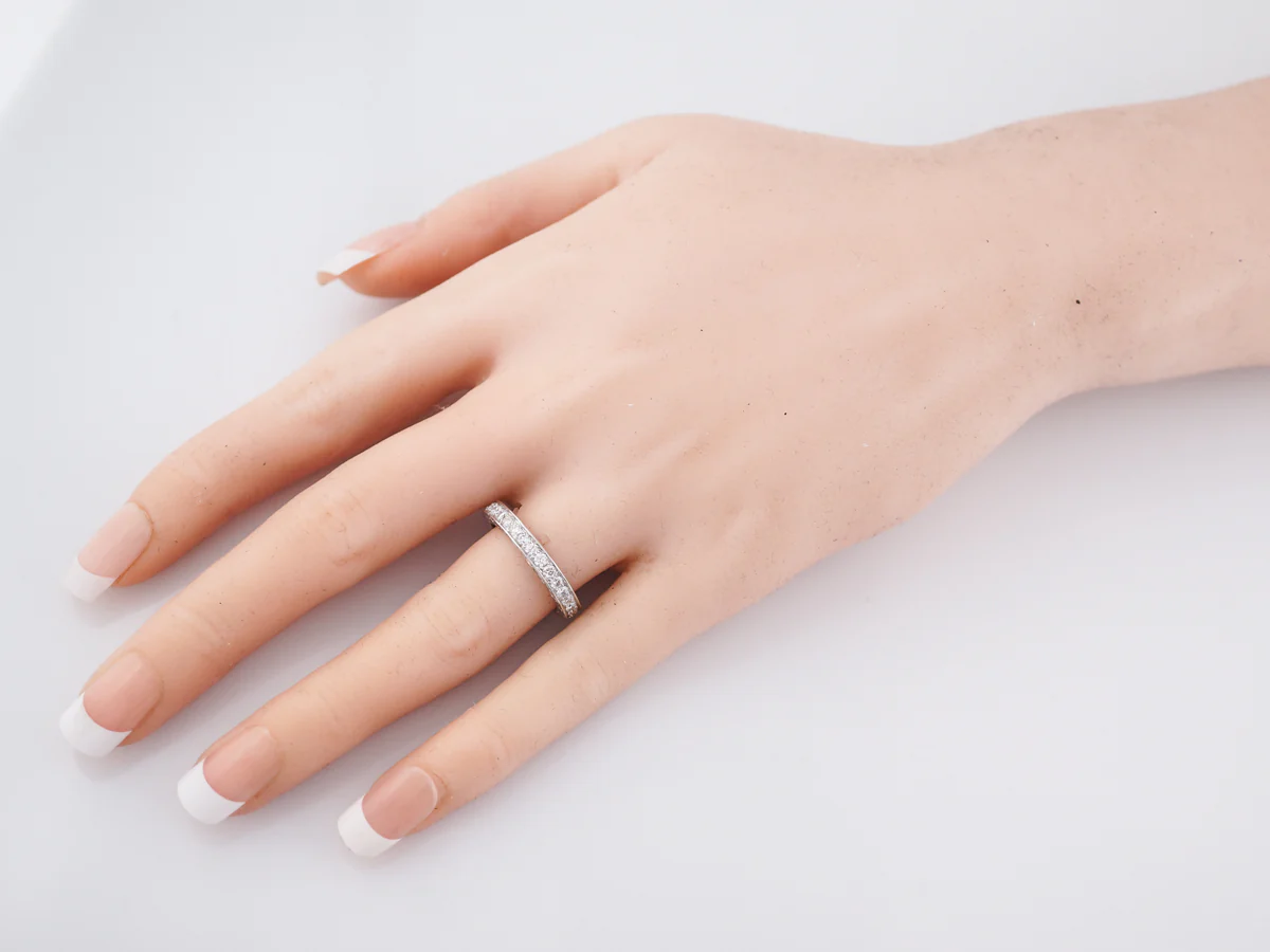 Eternity Wedding Band Modern 1.06 Round Brilliant Cut Diamonds in Platinum - Image 5