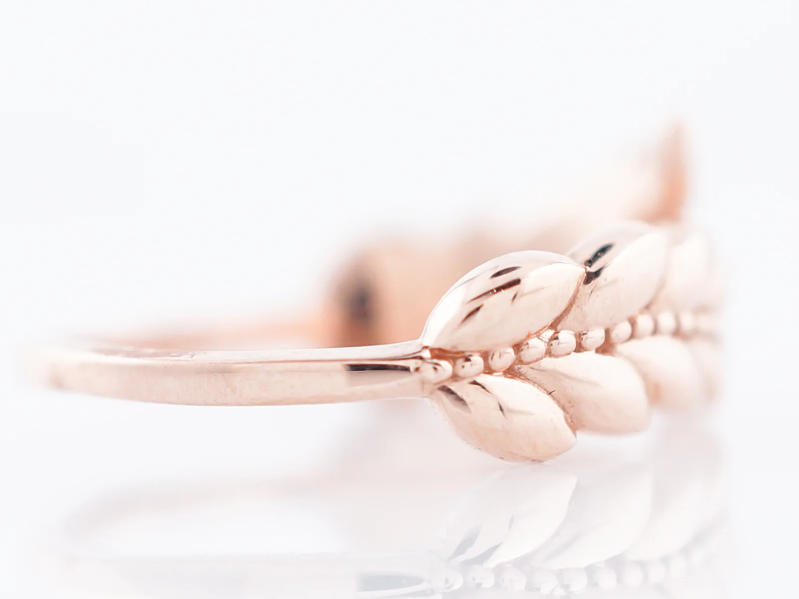 Feather Ring Modern in 14k Rose Gold - Image 4