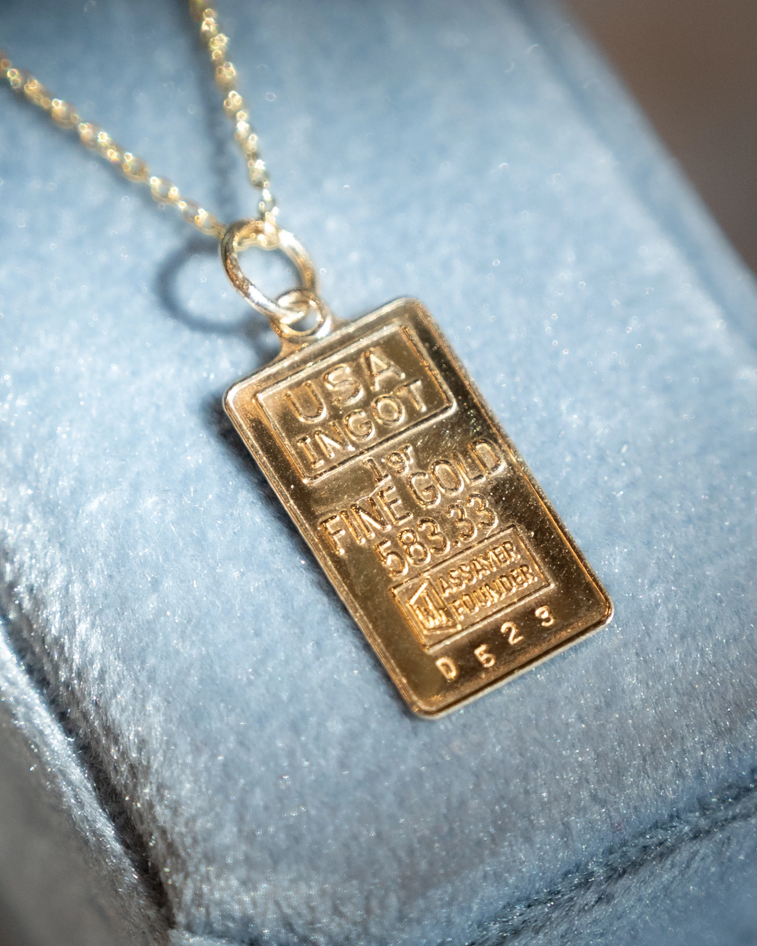 Gold Bar Pendant Necklace in 14k Yellow Gold - Image 6