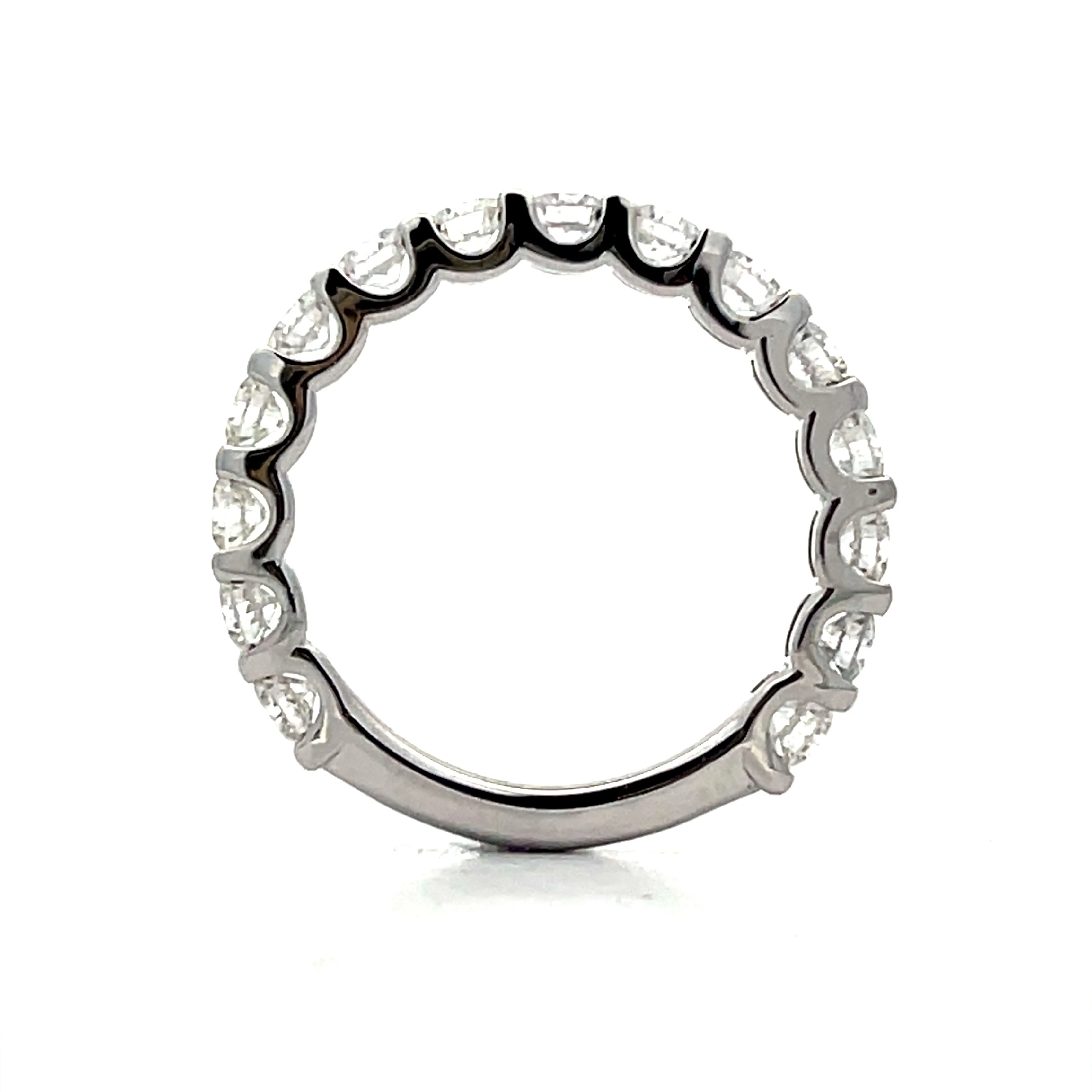1.50 Round Brilliant Diamond Wedding Band in 18k - Image 4