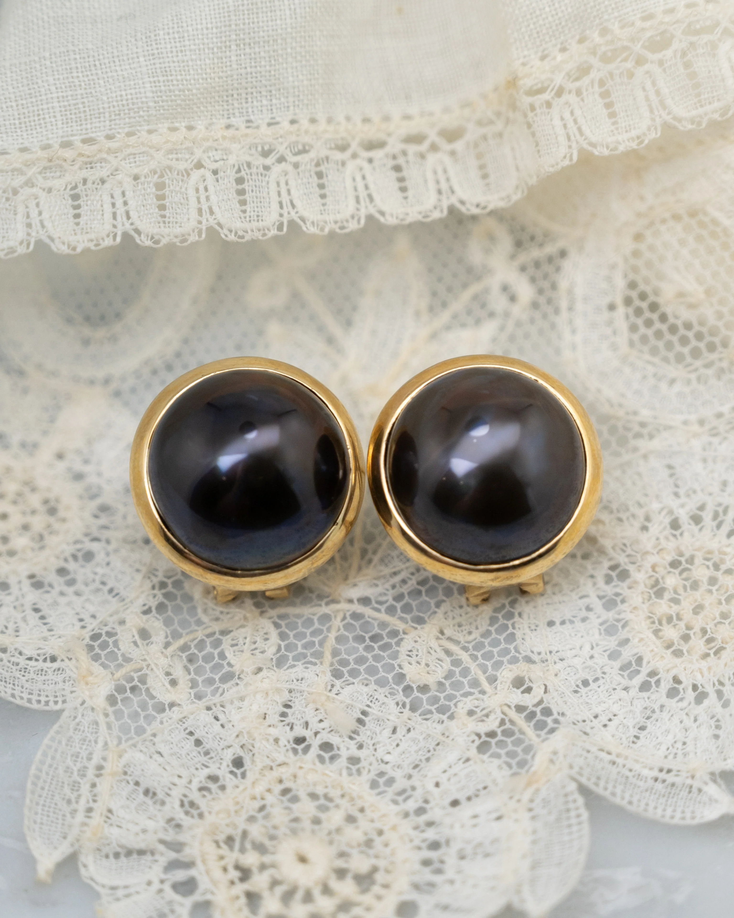 Grey Mabe Pearl Stud Earrings in 14k Yellow Gold - Image 4