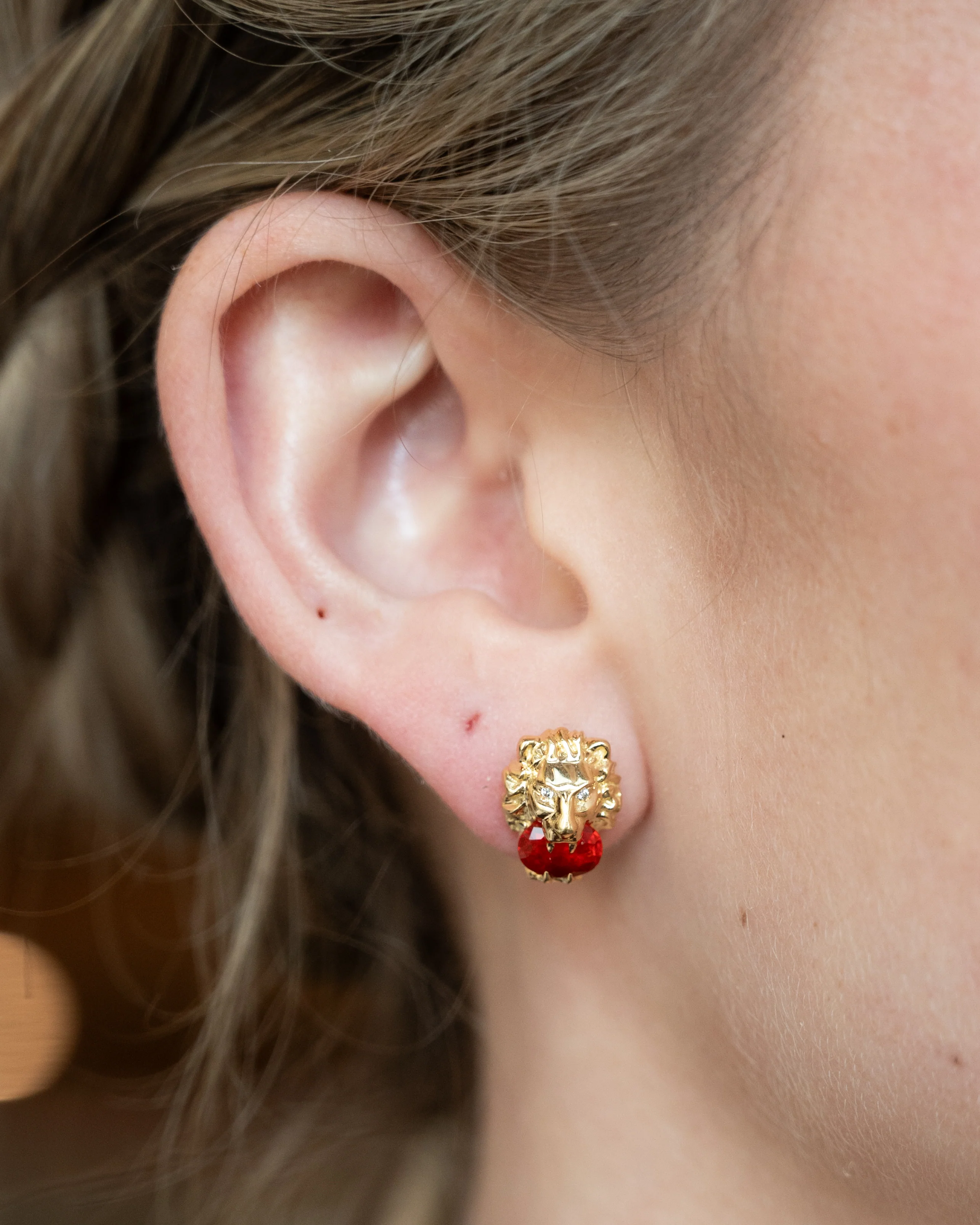 Gucci Lion Fire Opal & Diamond Stud Earrings 18k - Image 5