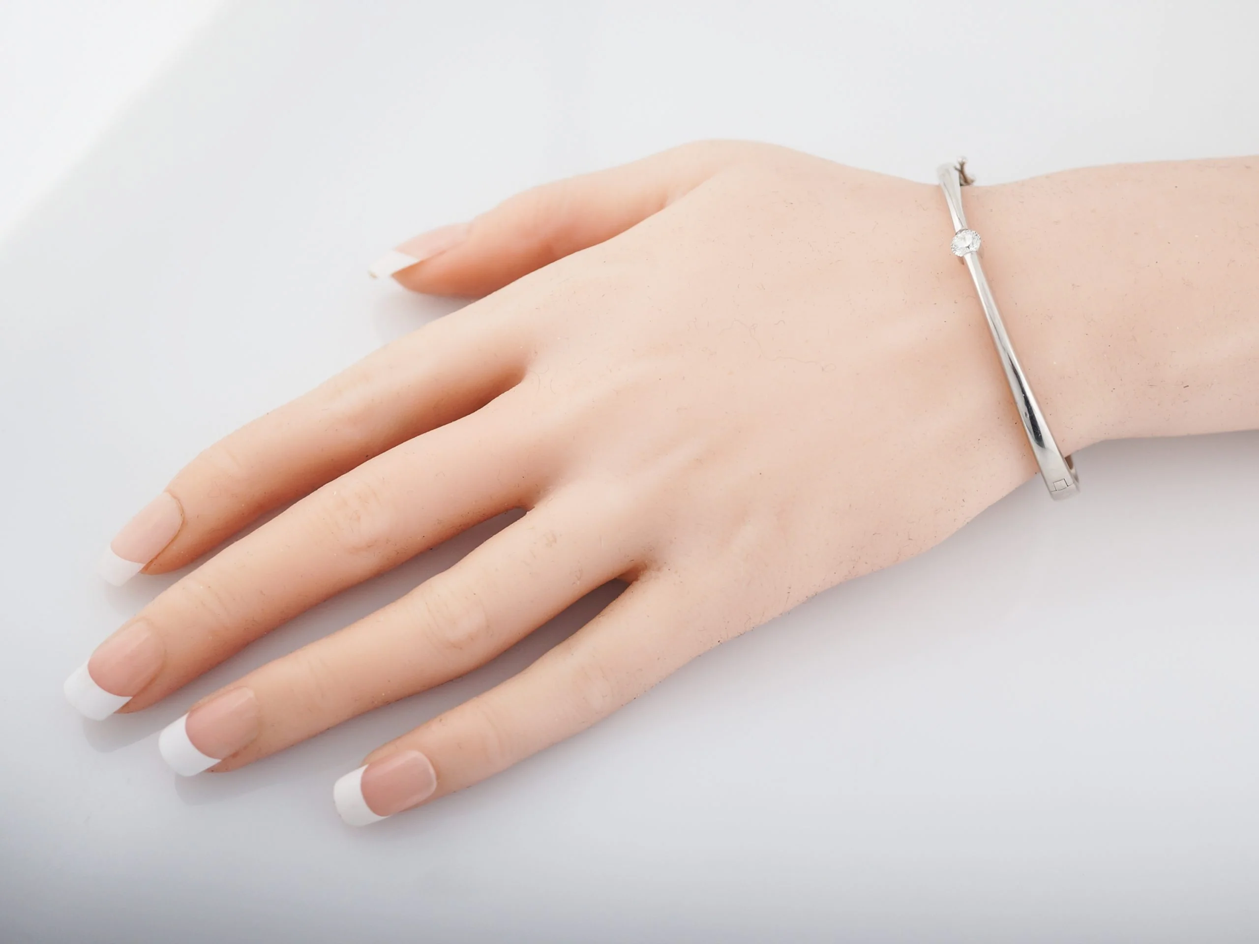 Hearts On Fire Bangle Bracelet .40 Round Brilliant Diamond in 18k White Gold - Image 5