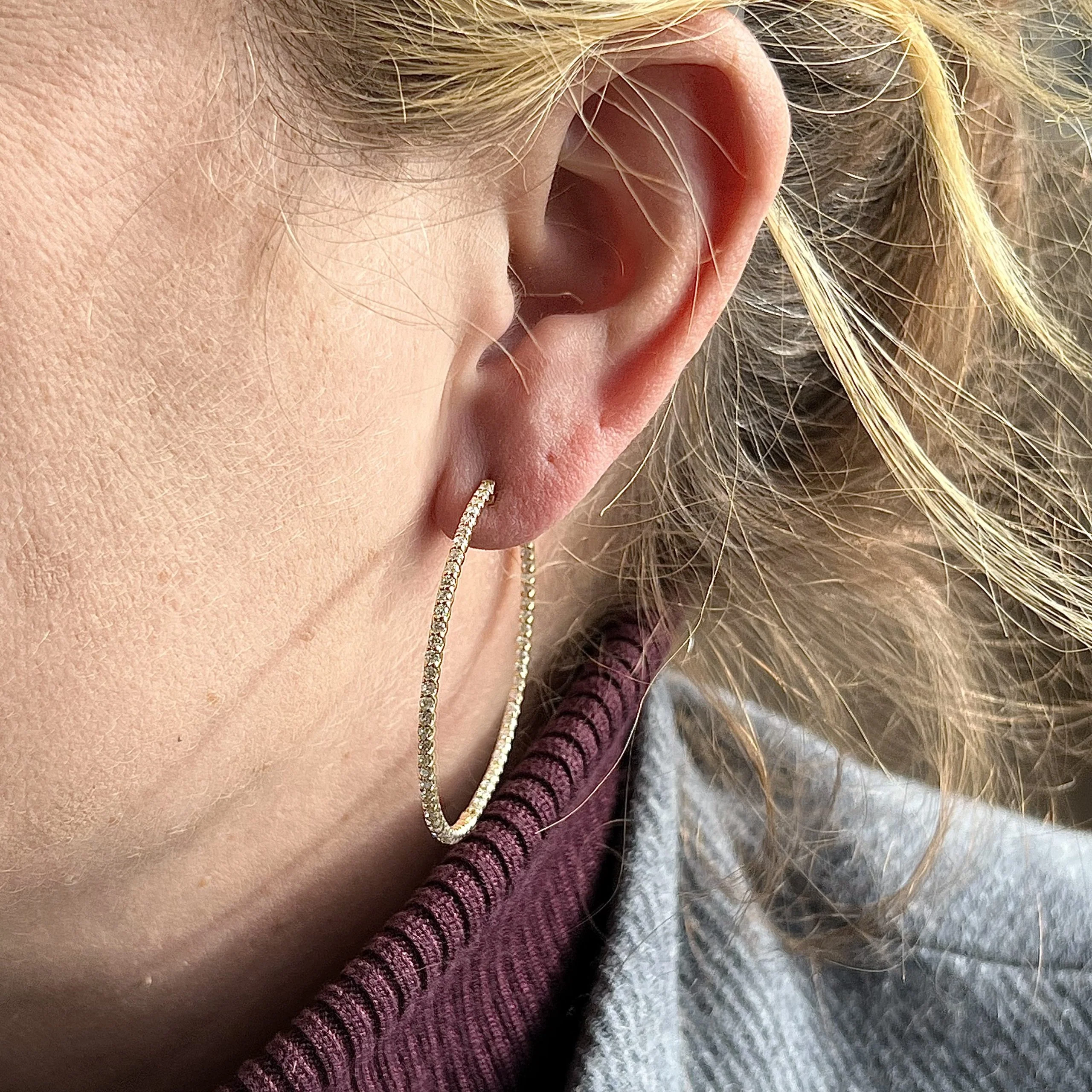 Inside Out Diamond Hoop Earrings in 18k Yellow Gold - Image 4