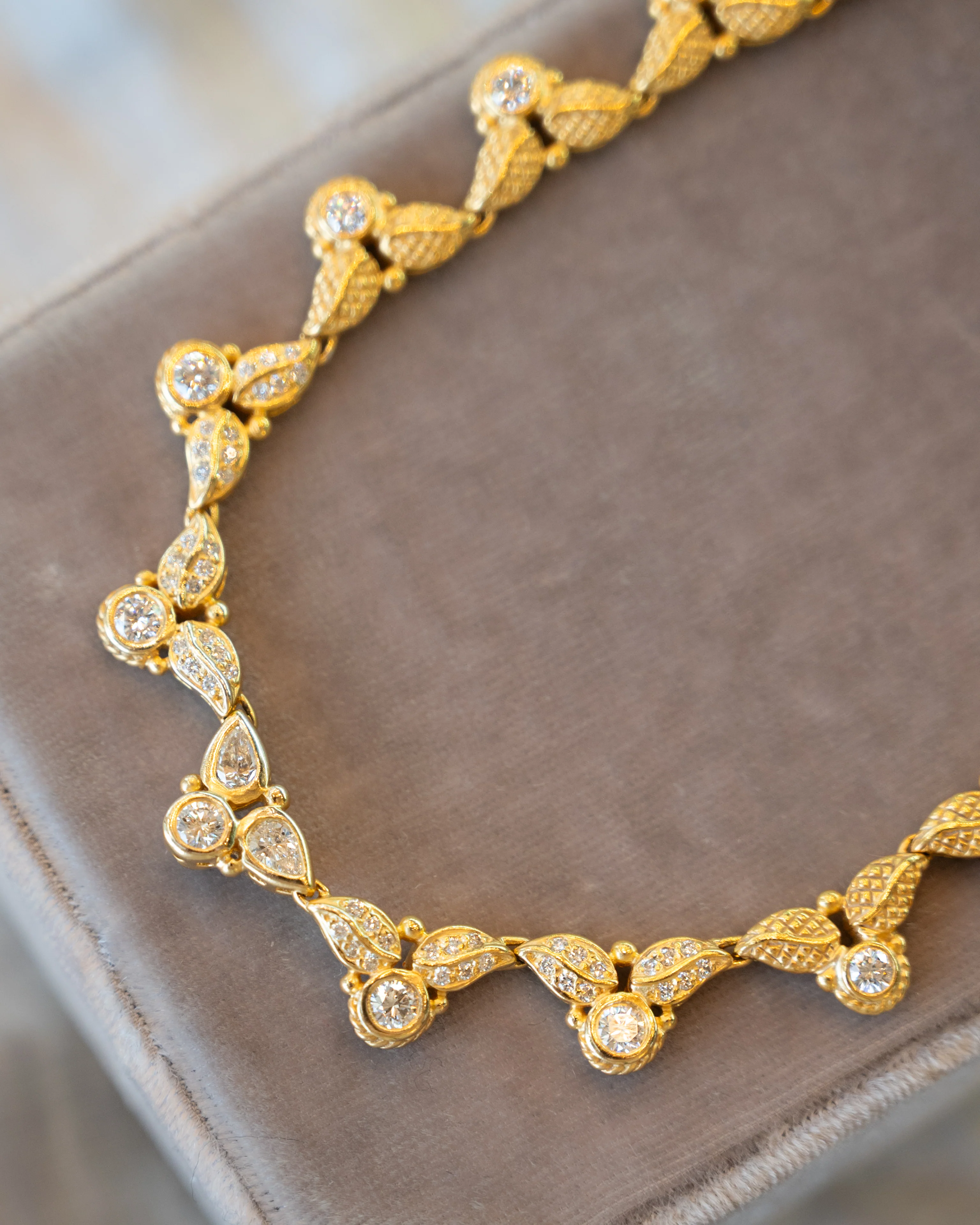 Judith Ripka Diamond Collar Necklace in 18k - Image 5
