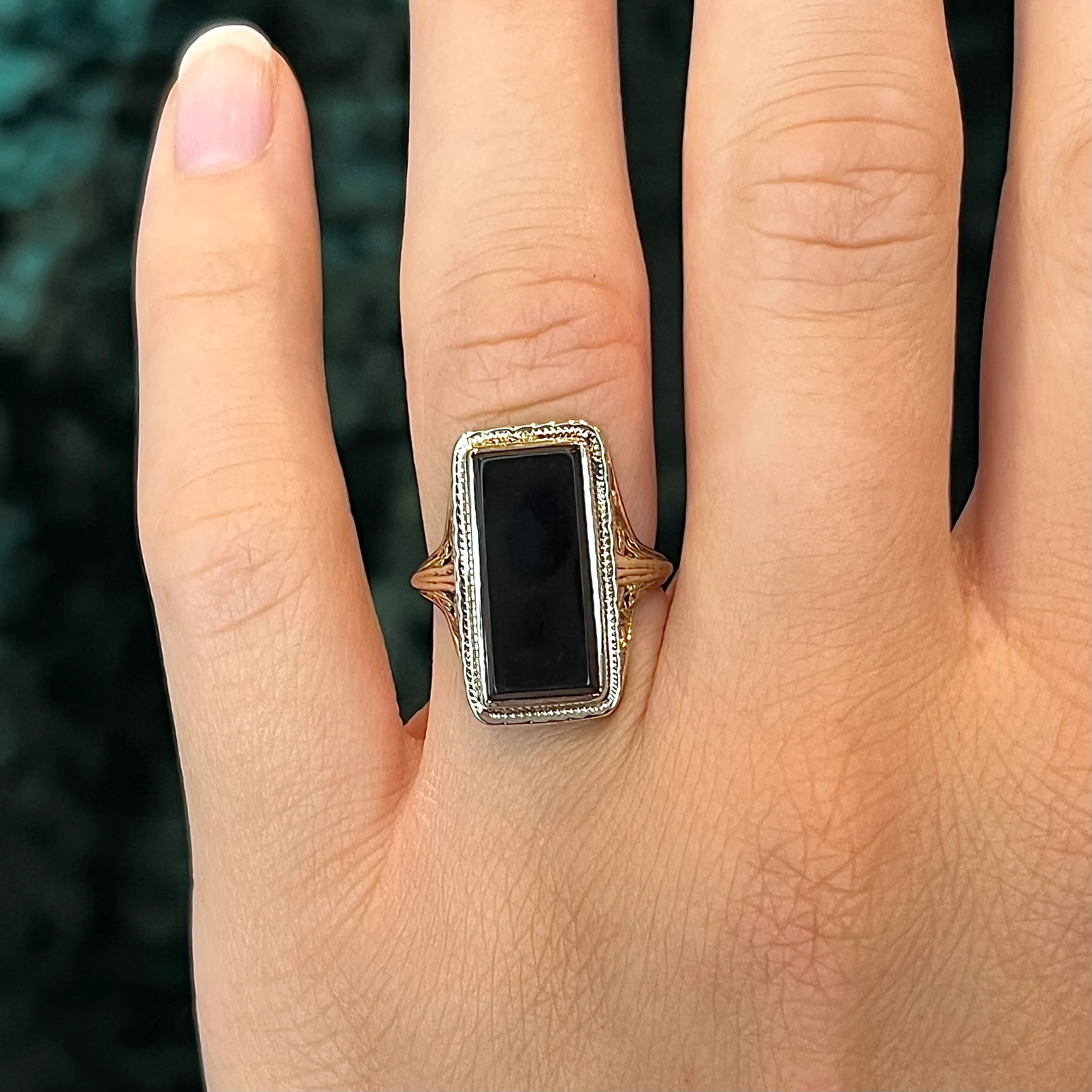 Late Art Deco Onyx Ring in 14k White & Yellow Gold - Image 6