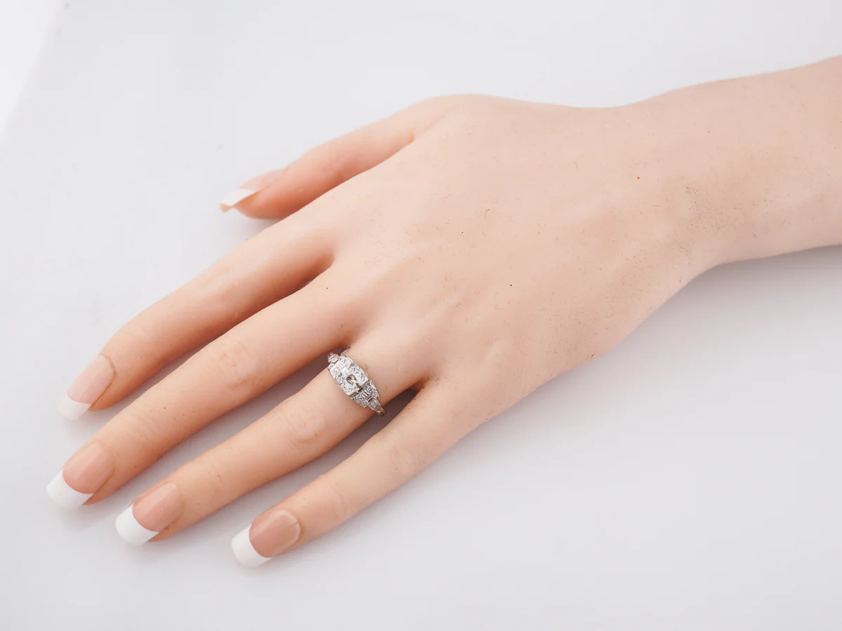 Late Art Deco Geometric Diamond Engagement Ring in Platinum - Image 7