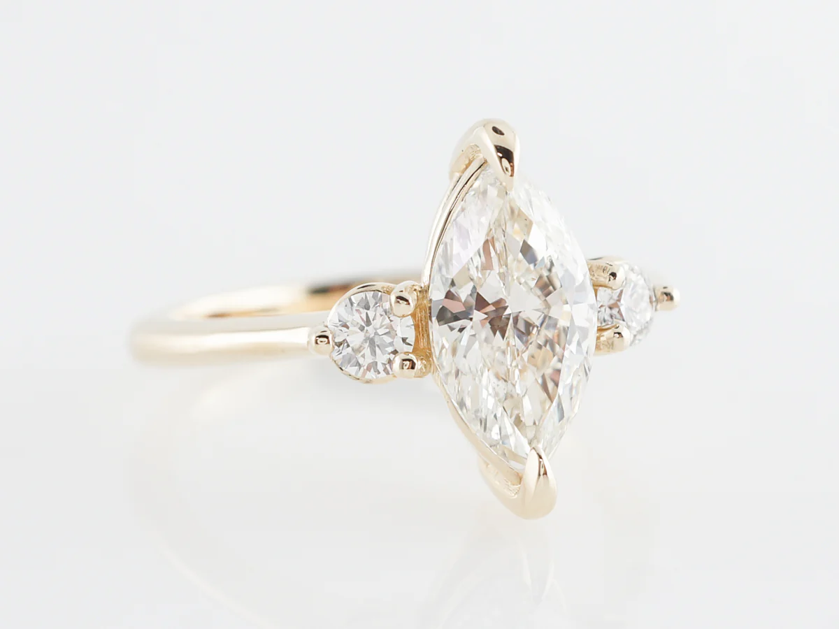 Marquise Cut Diamond Engagement Ring in 14k Yellow Gold - Image 3