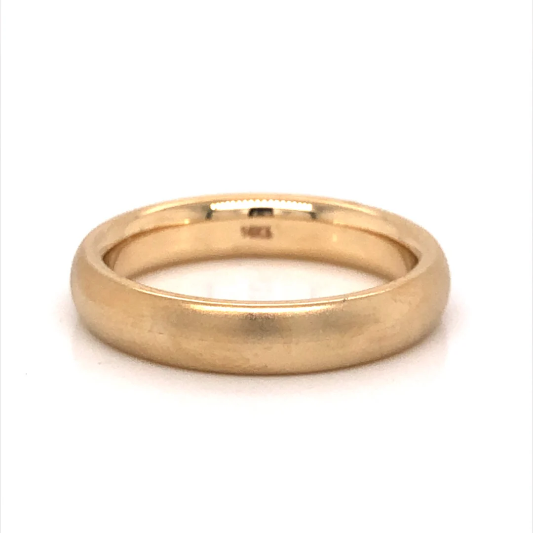 Matte Finish 4mm Men's Wedding Band in 14k Yellow Gold - Image 2