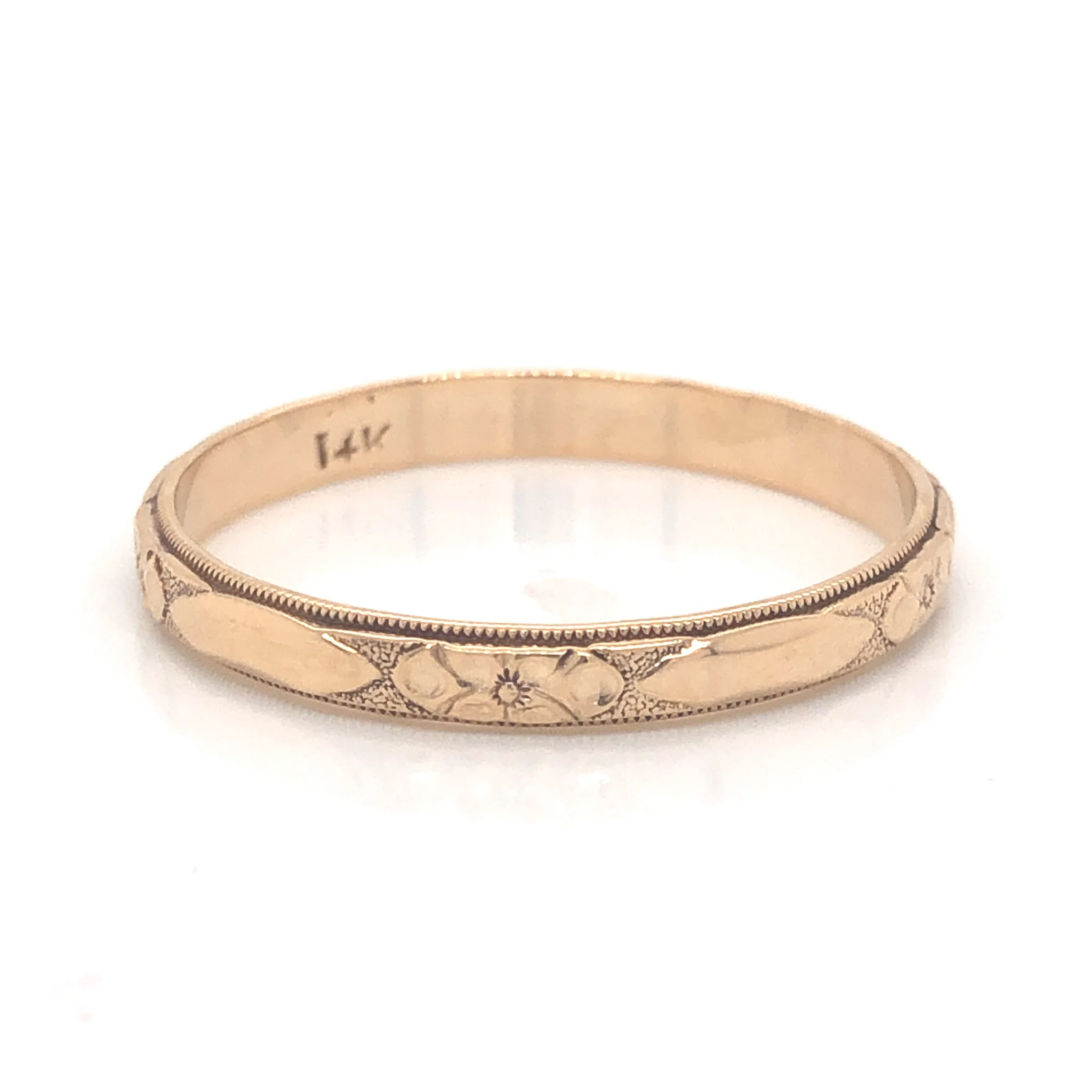 Men's 3mm Art Deco Wedding Band in 14k Yellow Gold - Image 3
