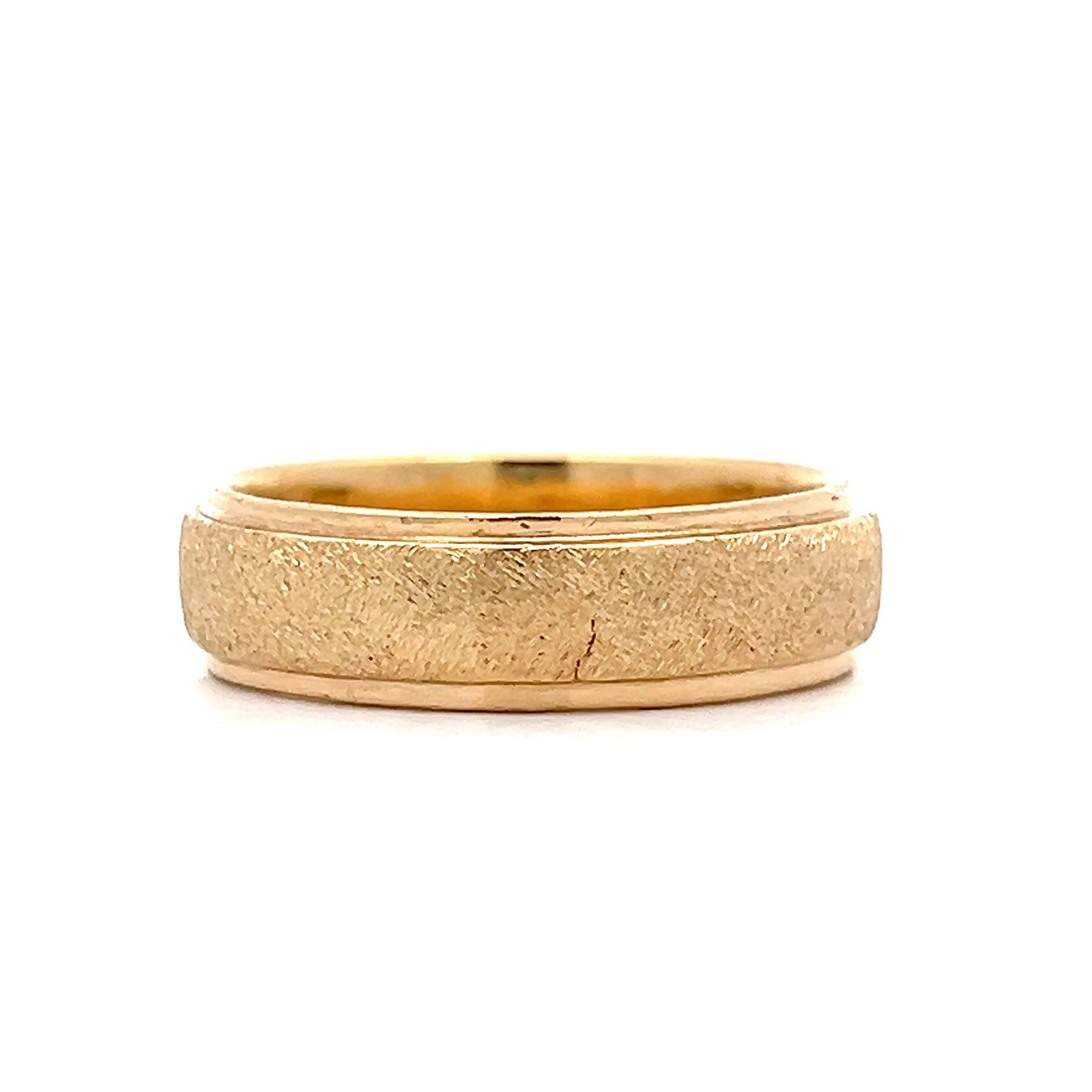 Men's 6.5mm Vintage Wedding Band in 14k Yellow Gold - Image 2