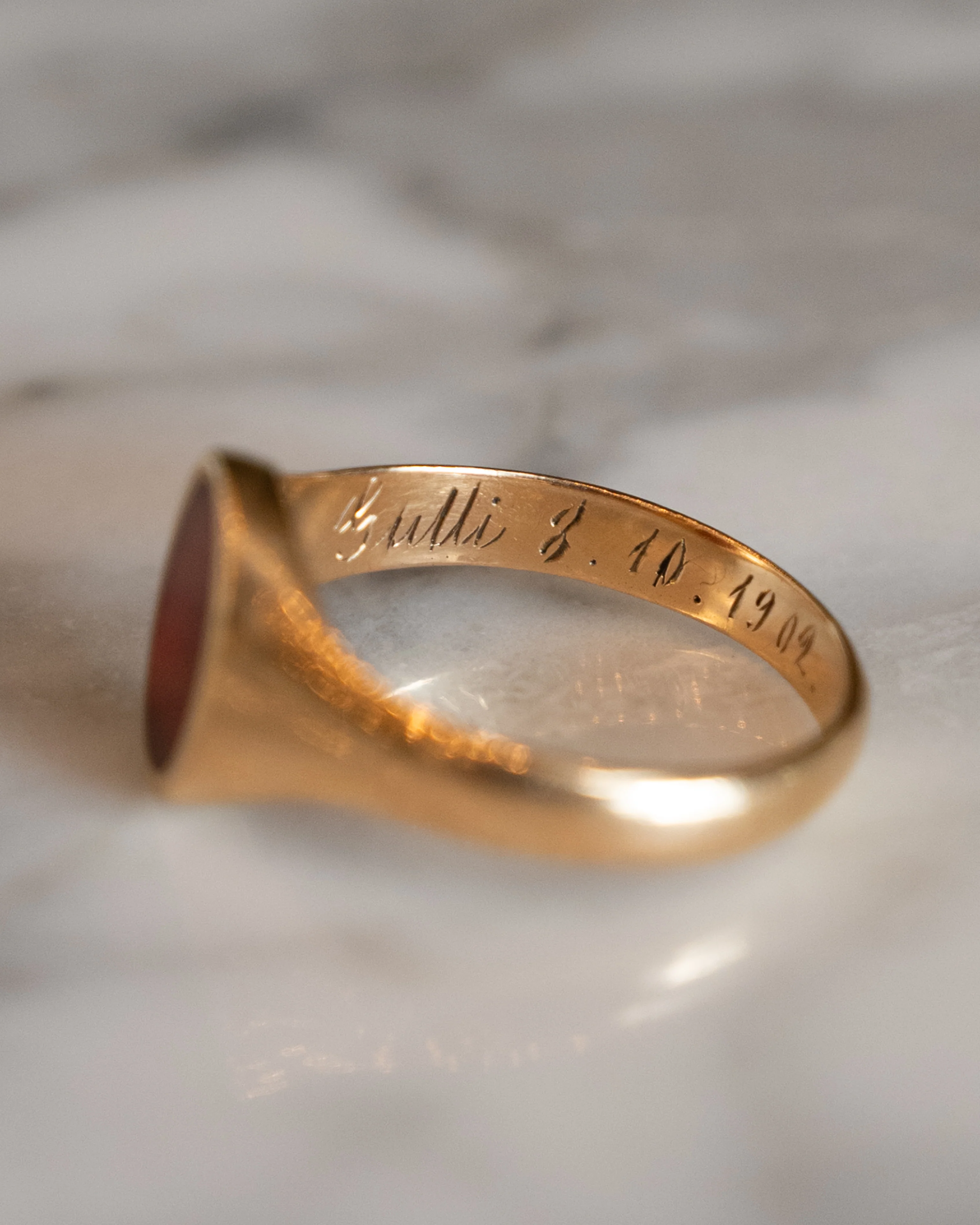 Mens Antique Edwardian Carnelian Signet Ring in 18k - Image 8