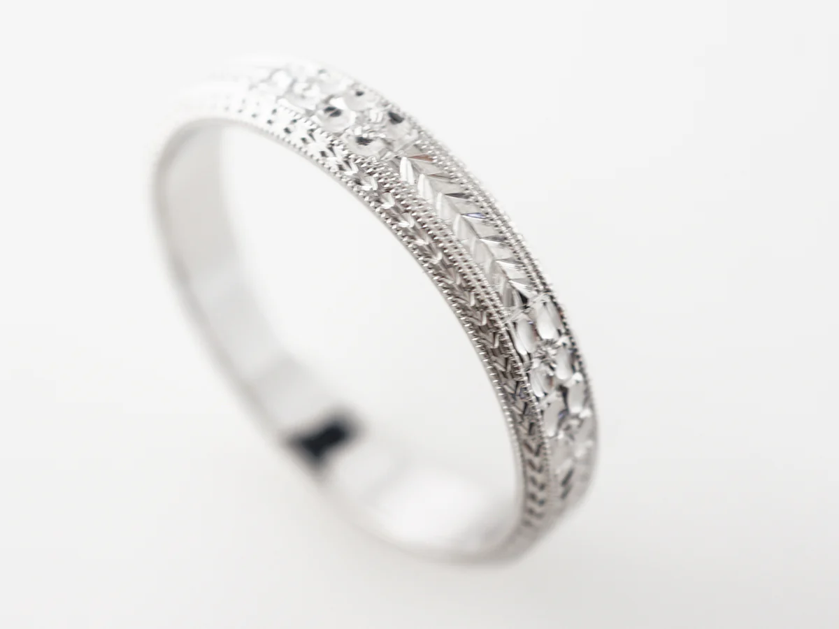 Men's Art Deco Wedding Band w/ Engraving in 18 White Gold - Image 4