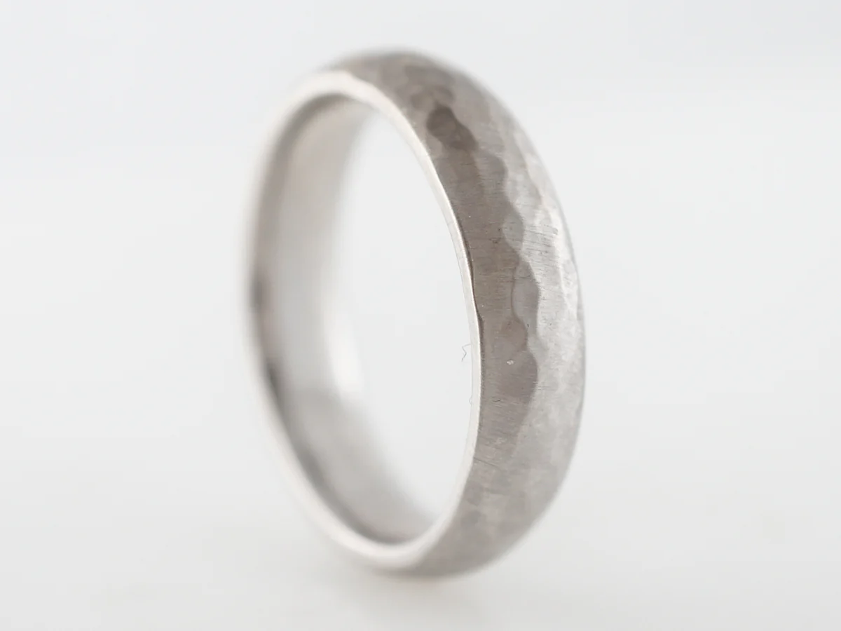 Men's Comfort Fit Hammered Wedding Band in 14k White Gold - Image 2