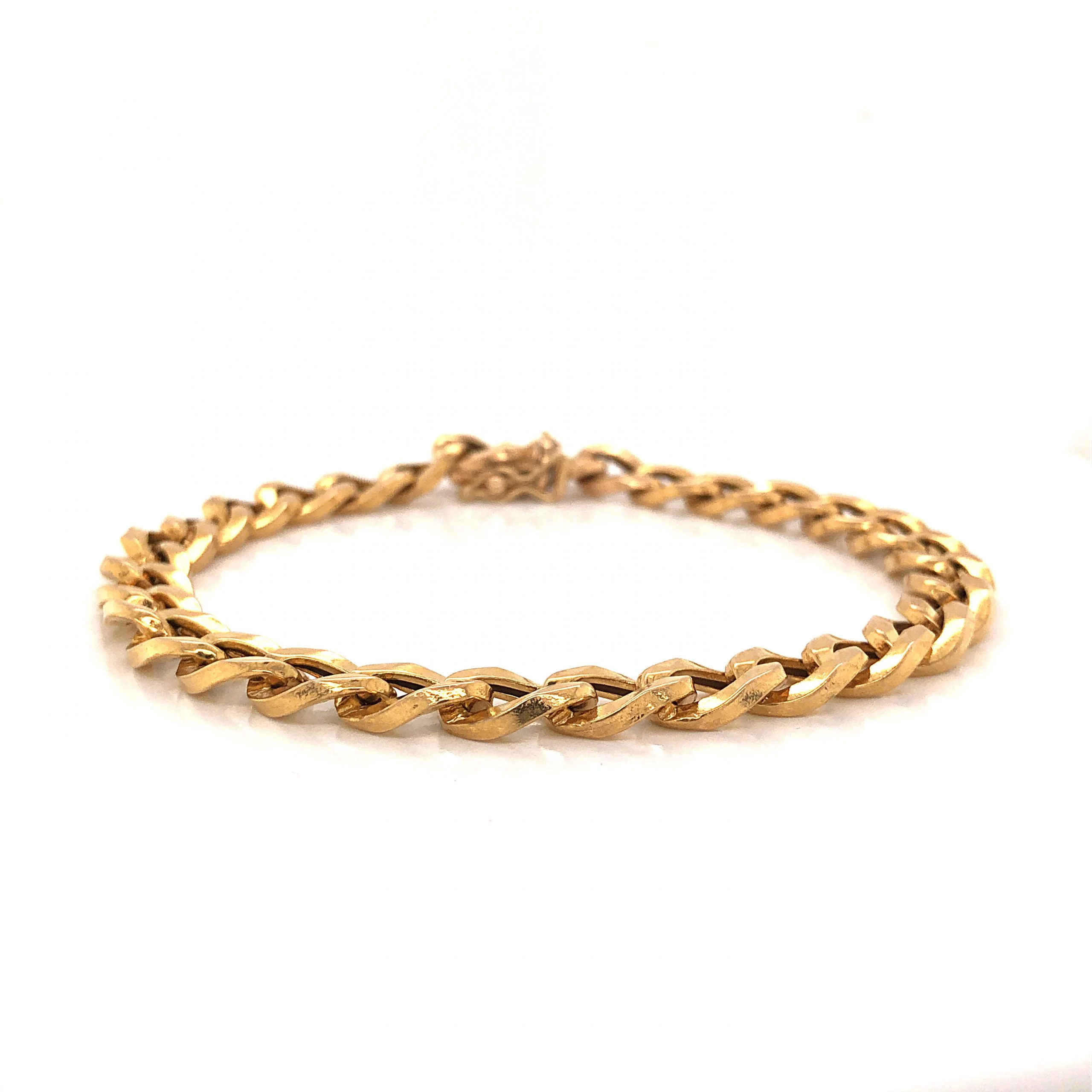 Men's Cuban Link Chain Bracelet in 14k Yellow Gold - Image 2