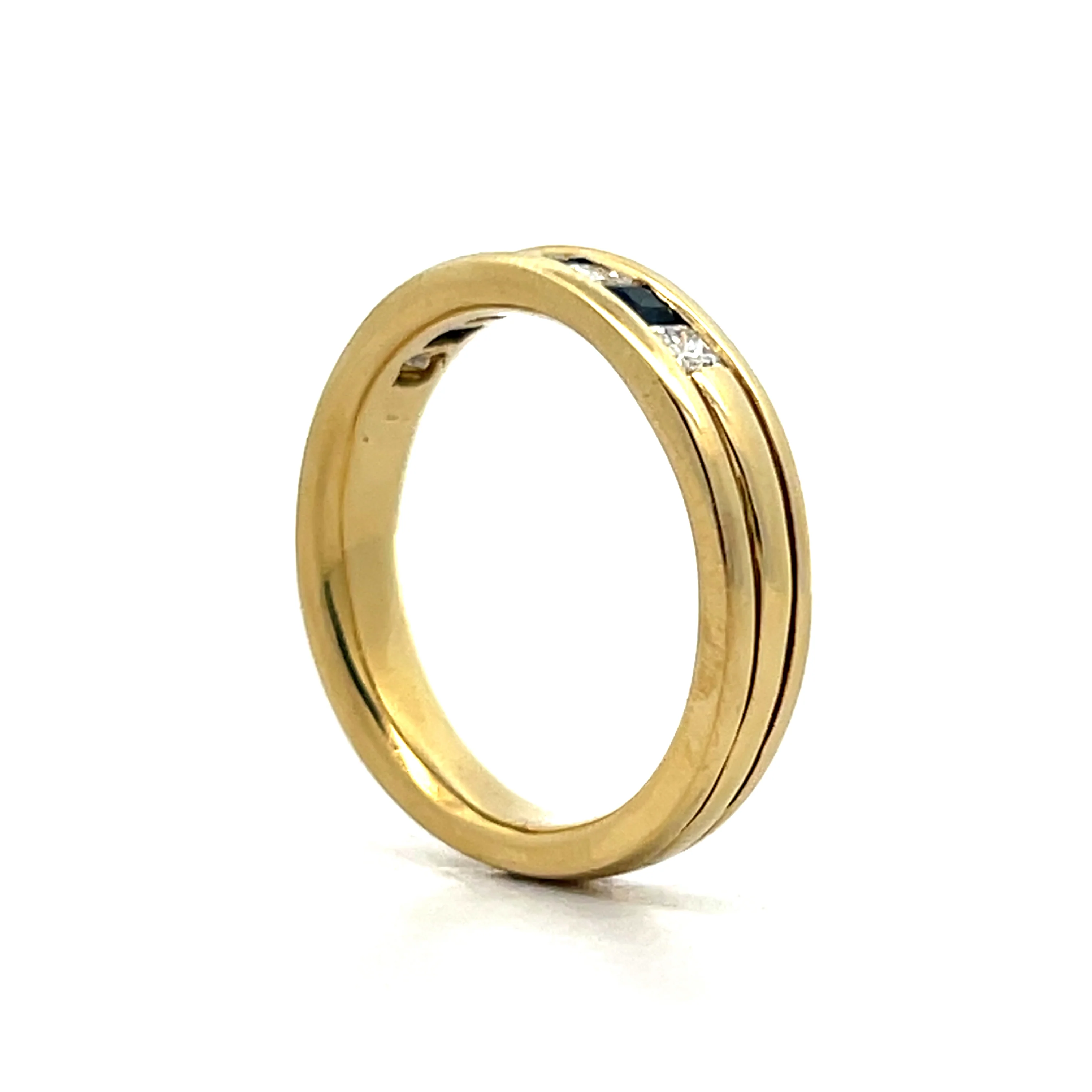 Mens Diamond & Sapphire Wedding Band in 18k - Image 5