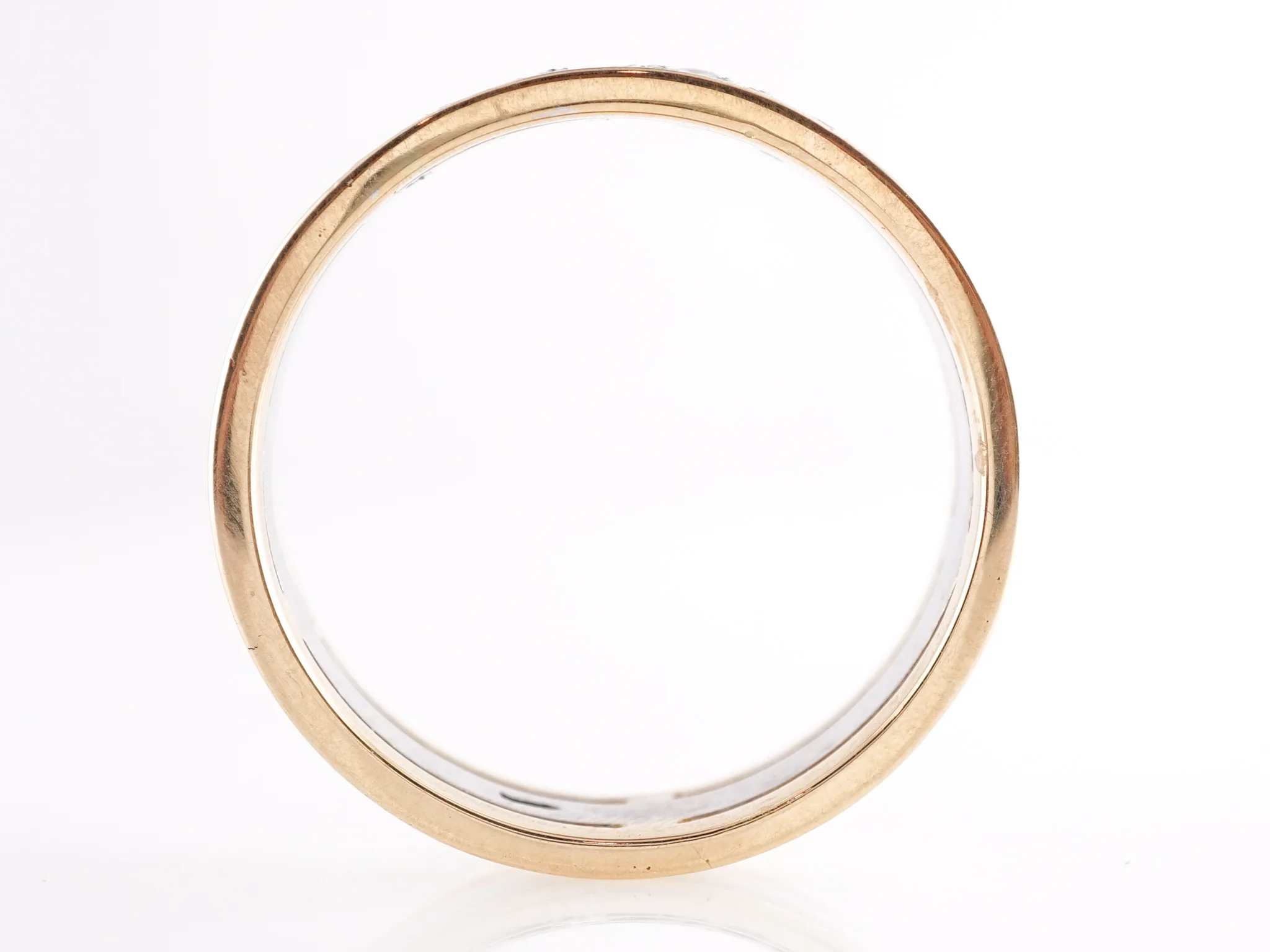 Men's Diamond Wedding Band in 14k Yellow Gold - Image 3
