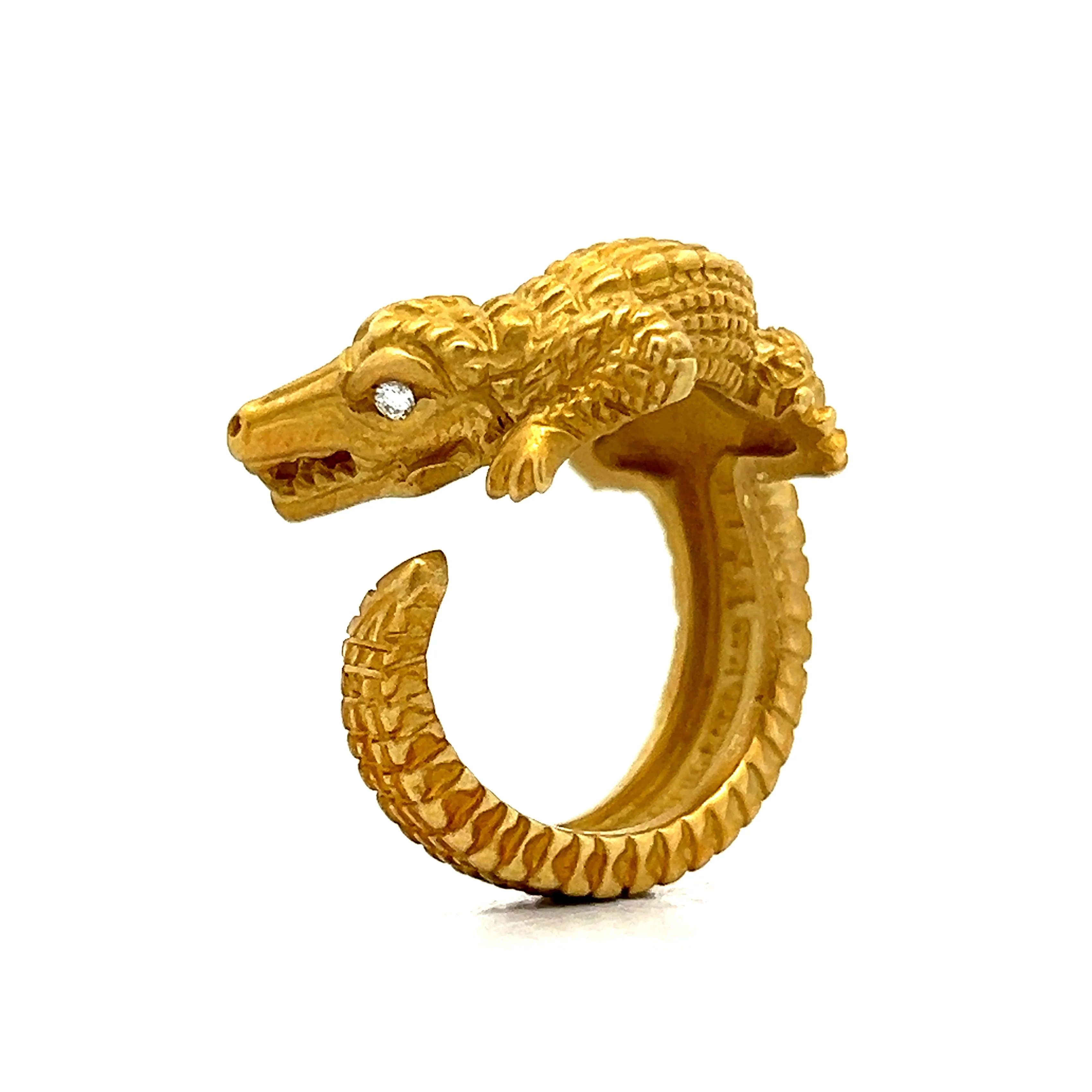 Mens Kieselstein-Cord Alligator Ring with Diamond Eyes in 18k Yellow Gold - Image 6