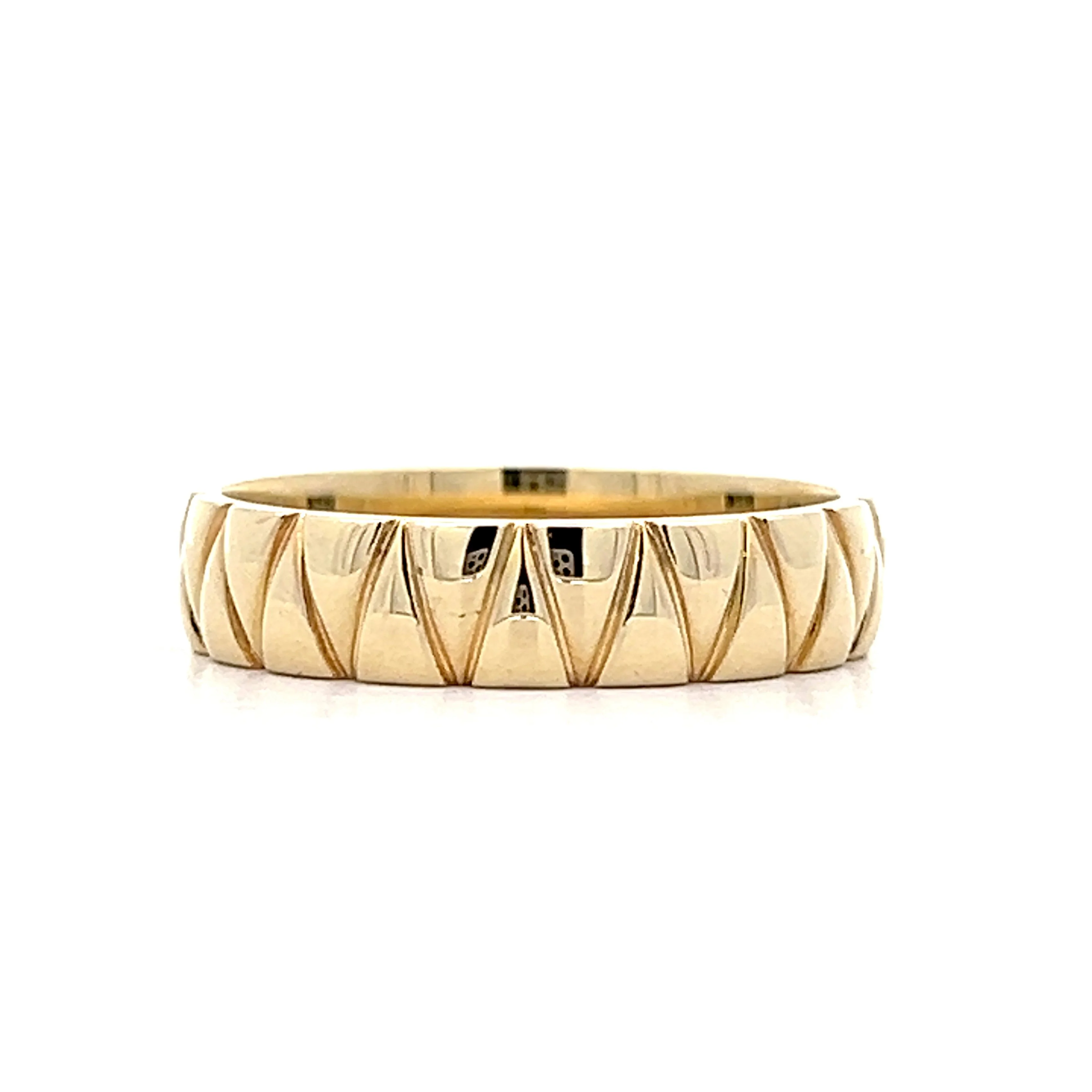 Mens Vintage Inspired Geometric Wedding Band in 14k - Image 3