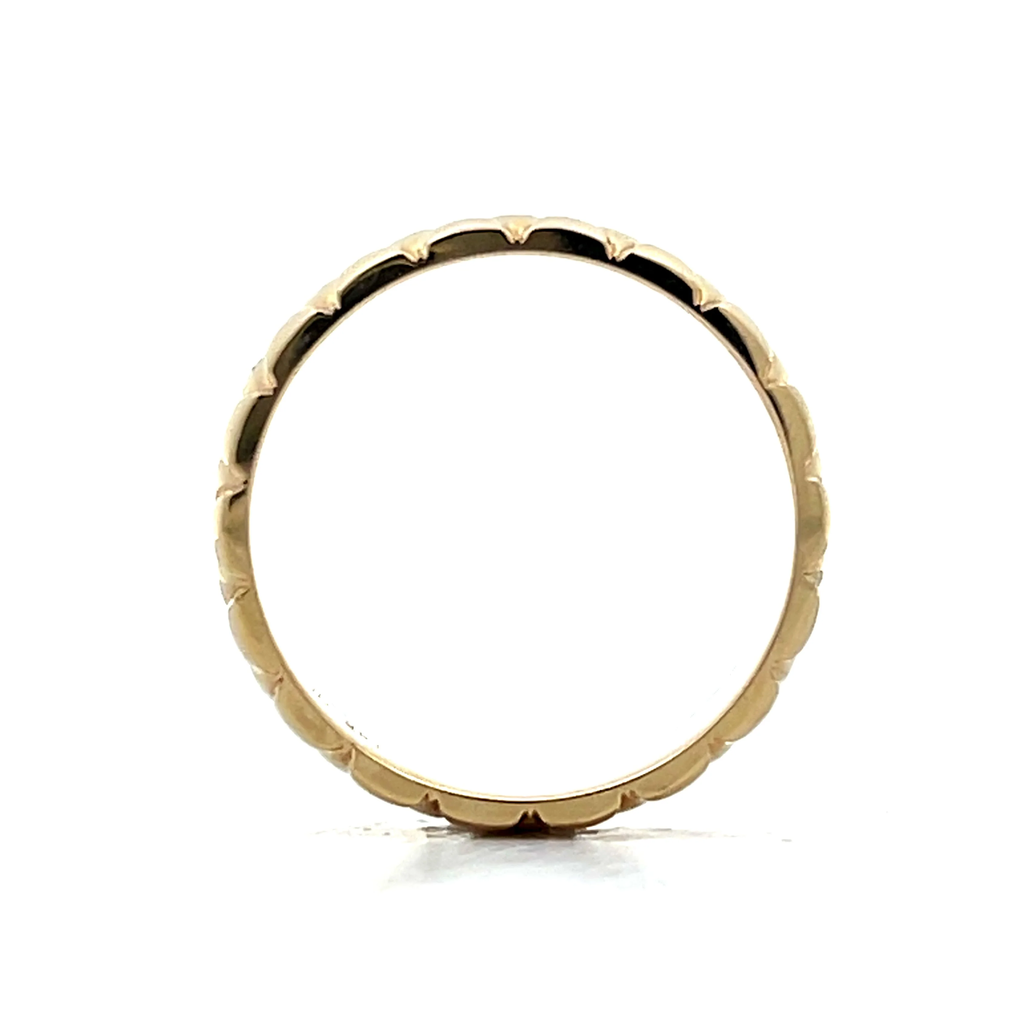 Mens Vintage Inspired Geometric Wedding Band in 14k - Image 4