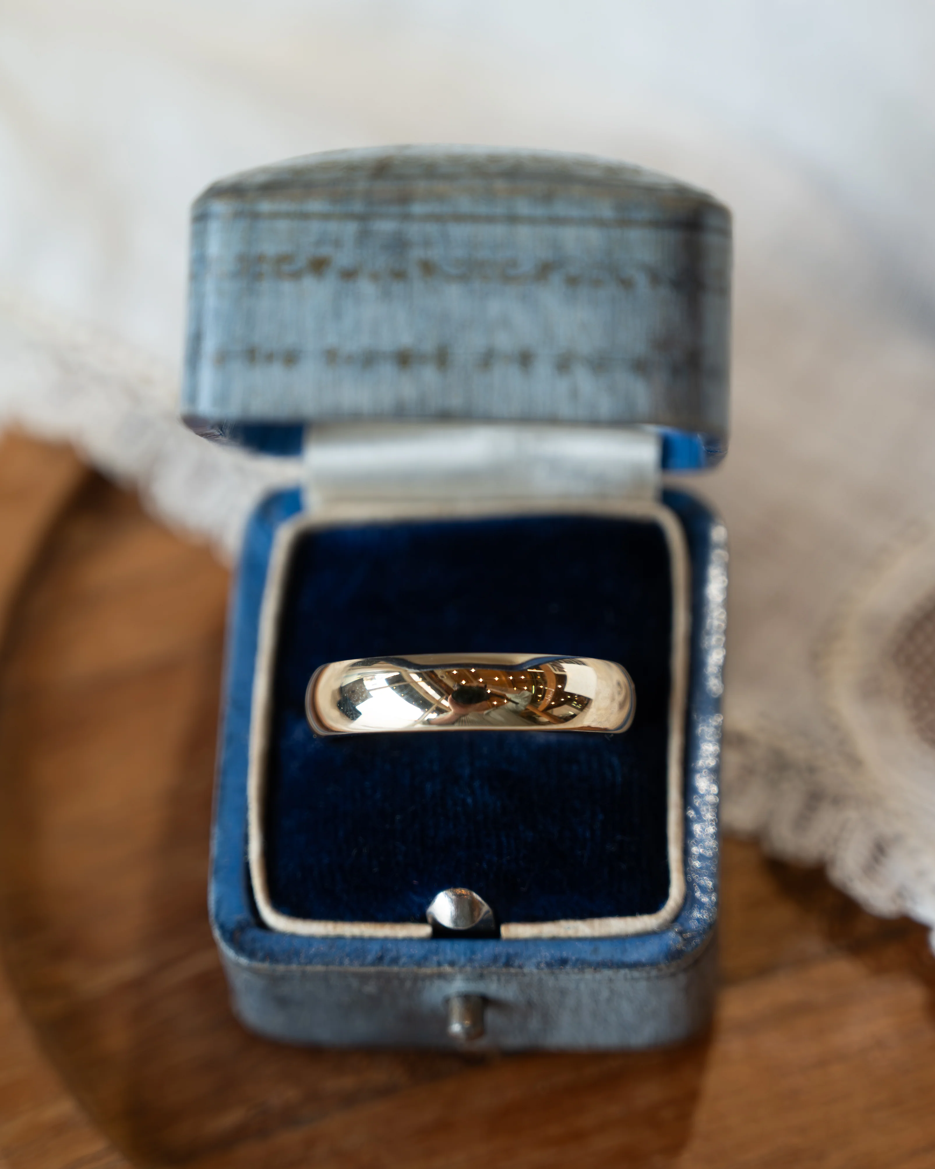 Men's Wedding Band 14k Yellow Gold - Image 6