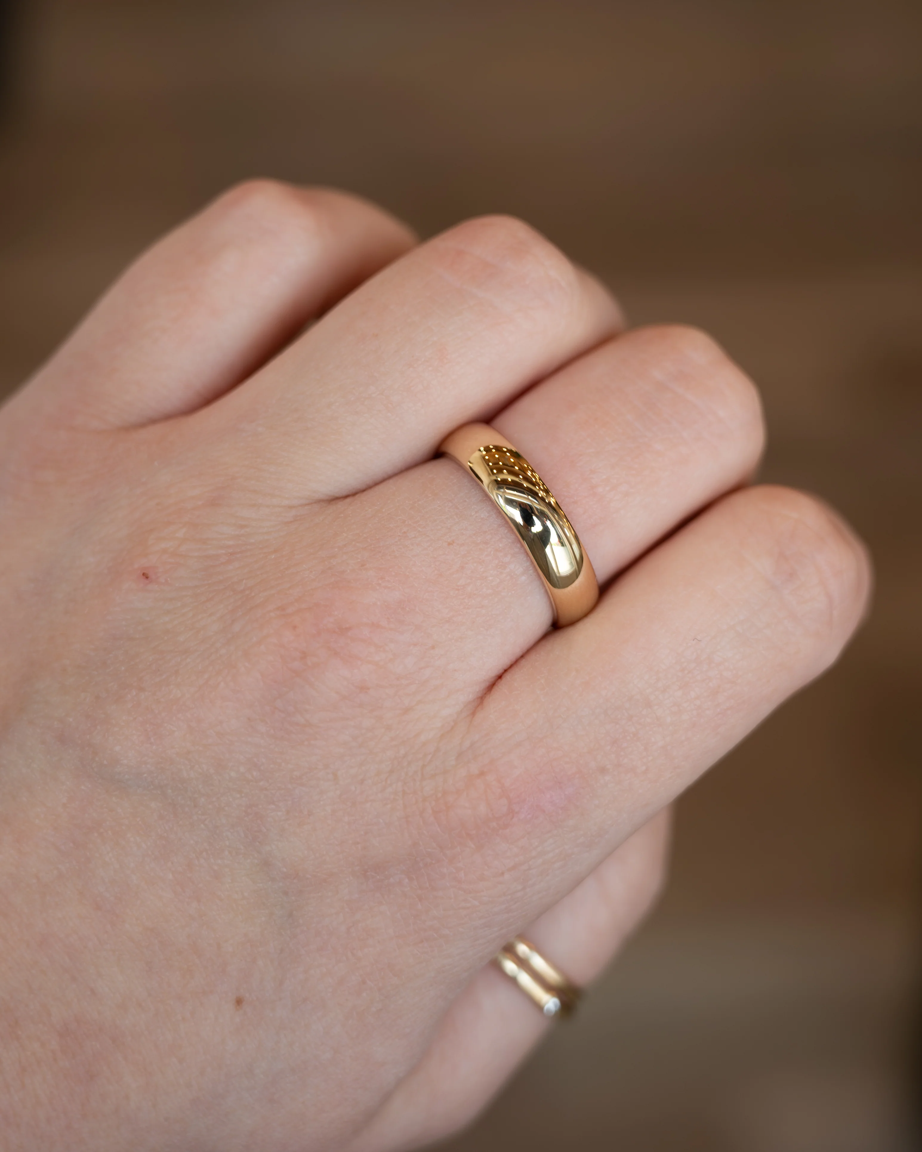 Men's Wedding Band 14k Yellow Gold - Image 7