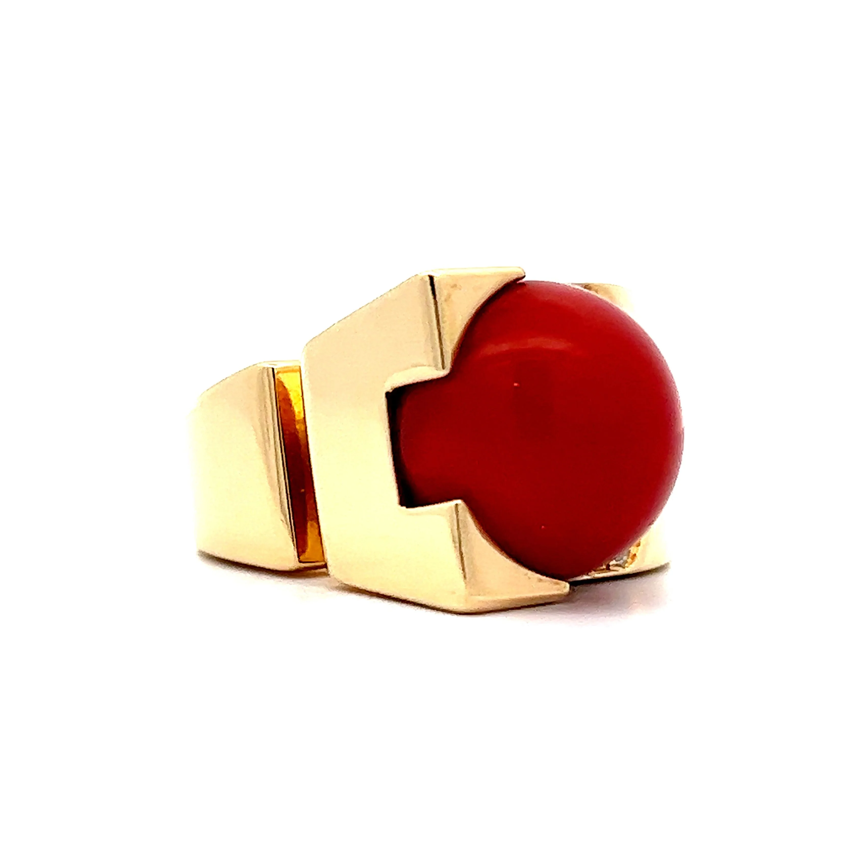 Mid-Century Inspired Coral & Diamond Ring in 18k Yellow Gold - Image 3