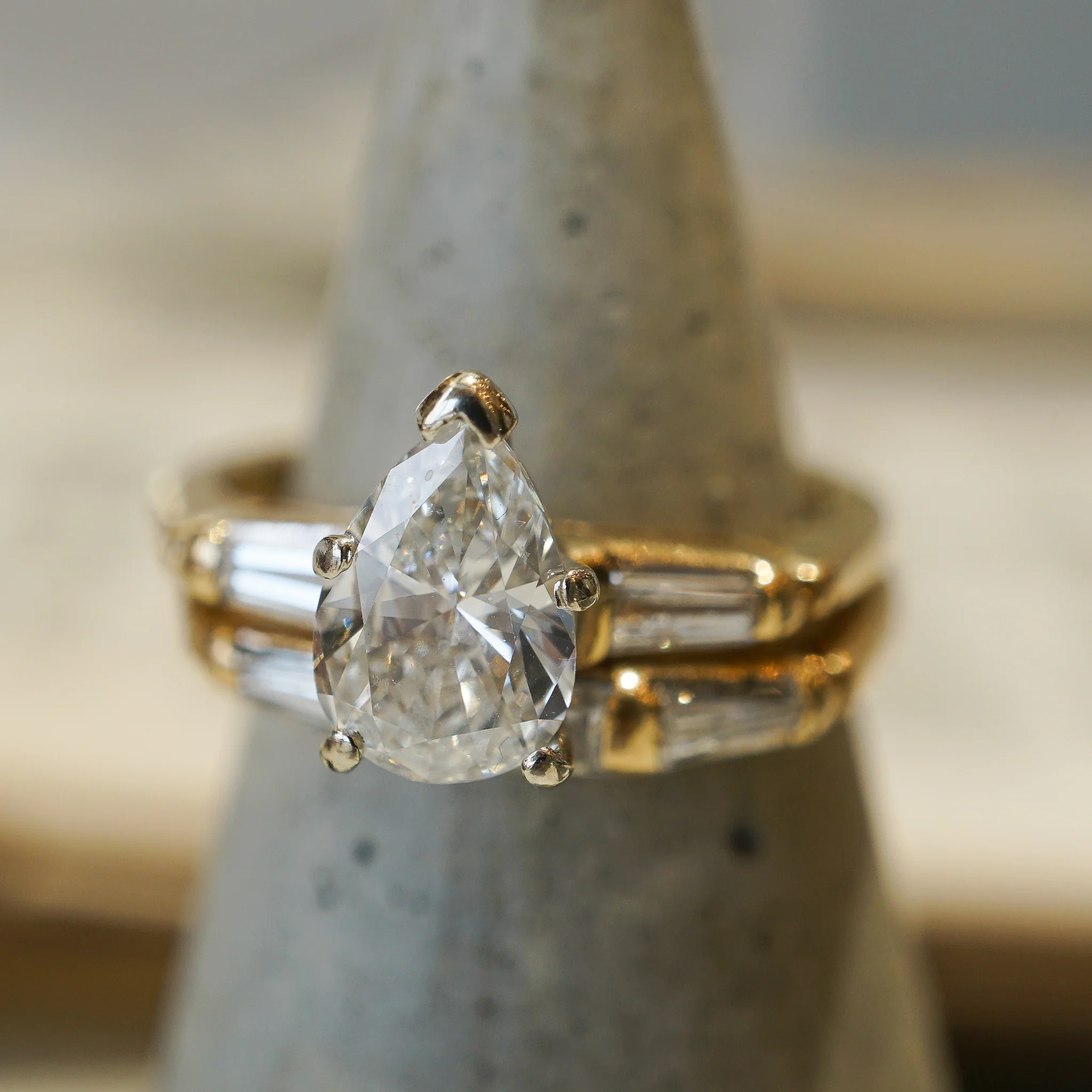 Mid-Century Diamond Engagement Set in 14k Yellow Gold - Image 6