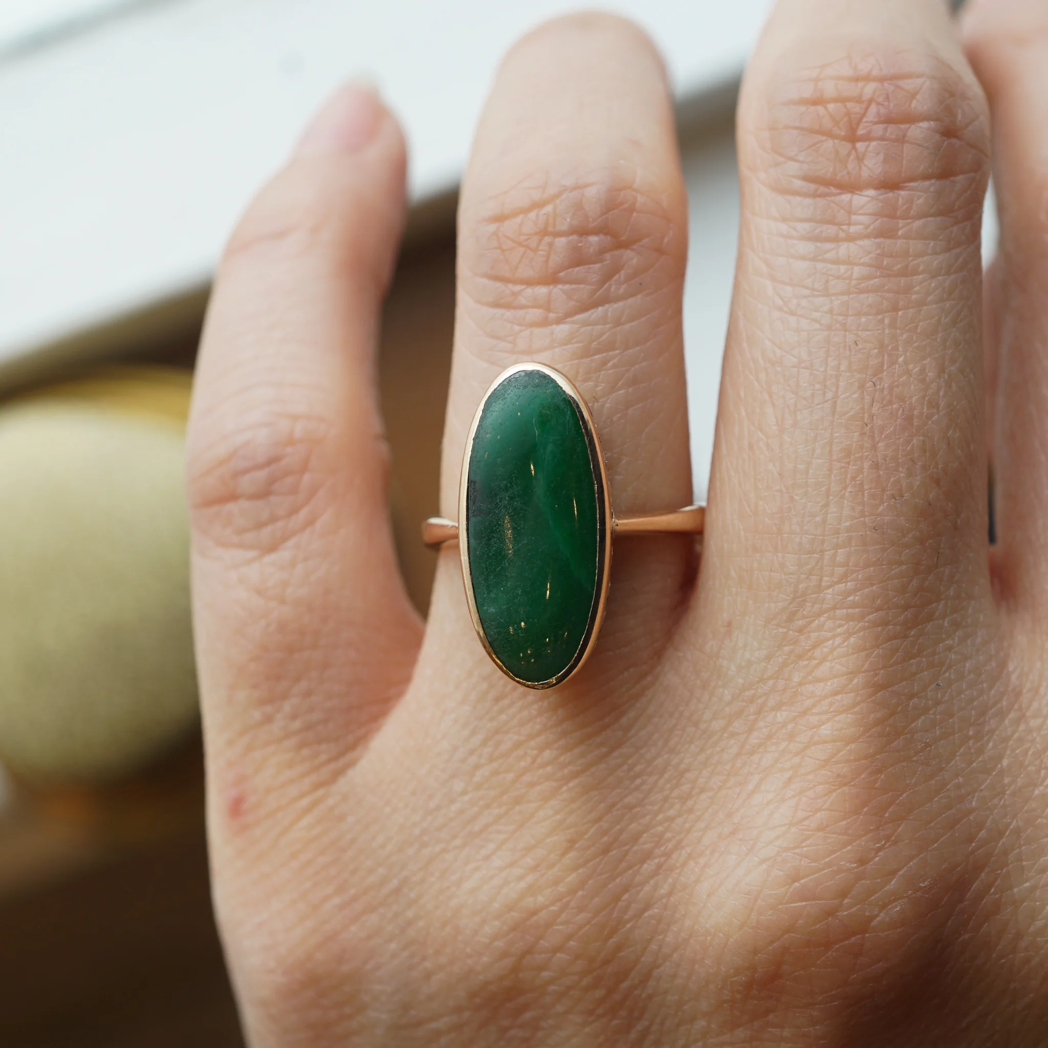 Mid-Century Elongated Oval Jade Ring in 14k Yellow Gold - Image 7